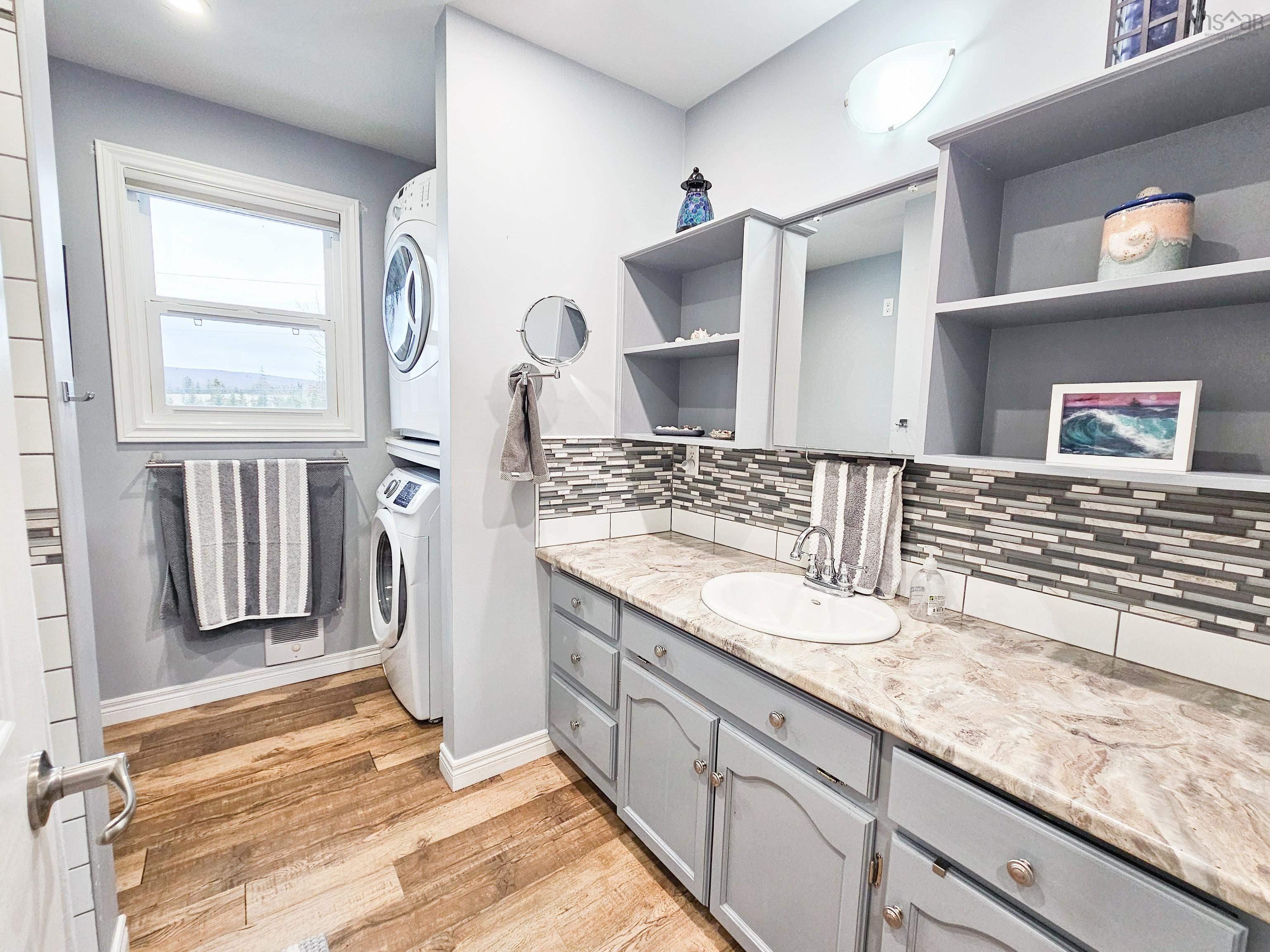 $419,000.00: 3896 311 Highway, Nuttby