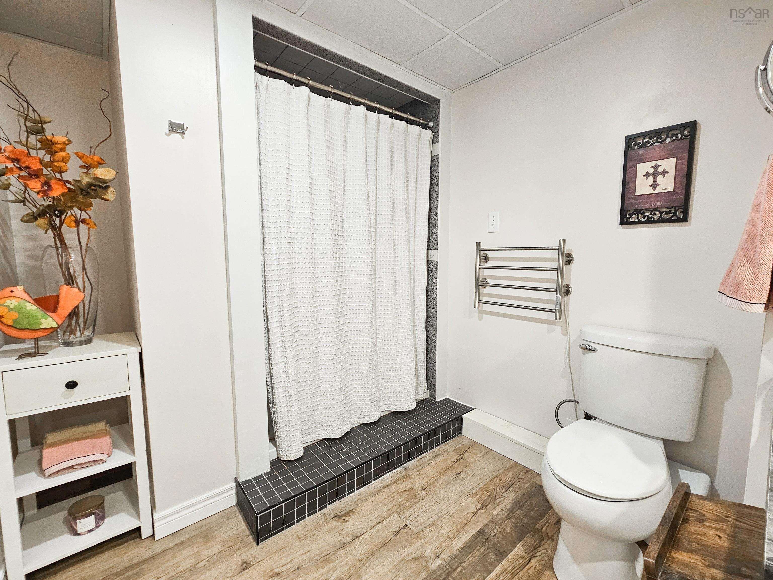 $419,000.00: 3896 311 Highway, Nuttby