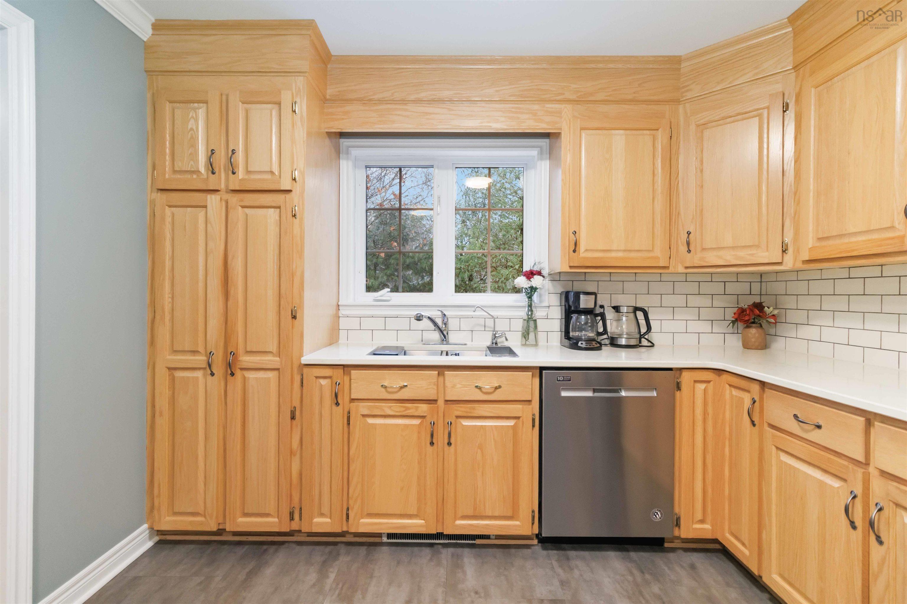 $585,000.00: 39 Ridgecrest Drive, Bridgewater