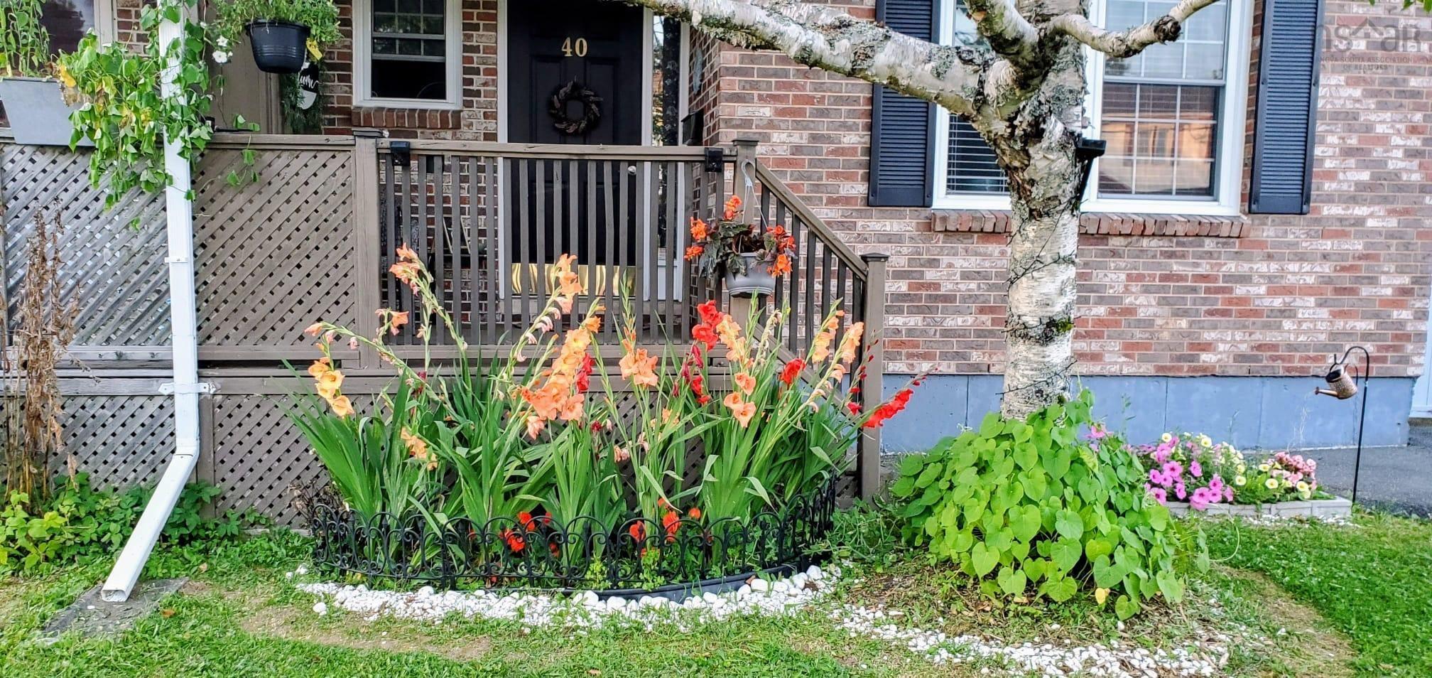 $460,000.00: 40 Sugar Maple Drive, Timberlea