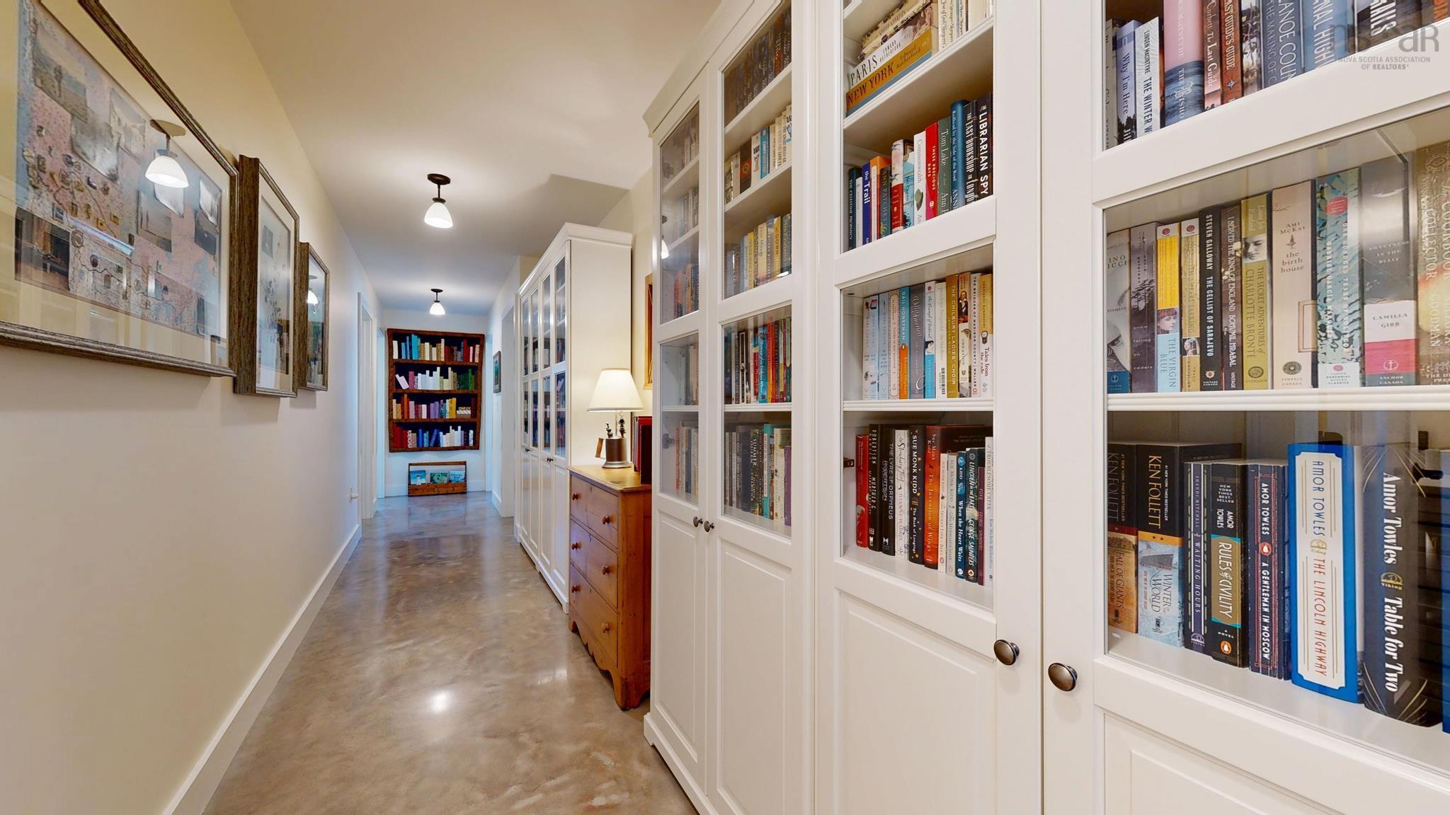 $1,235,000.00: 207 Hebb Point Road, Heckmans Island