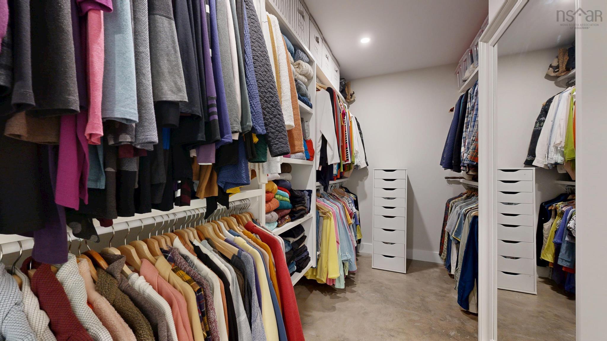 $1,235,000.00: 207 Hebb Point Road, Heckmans Island