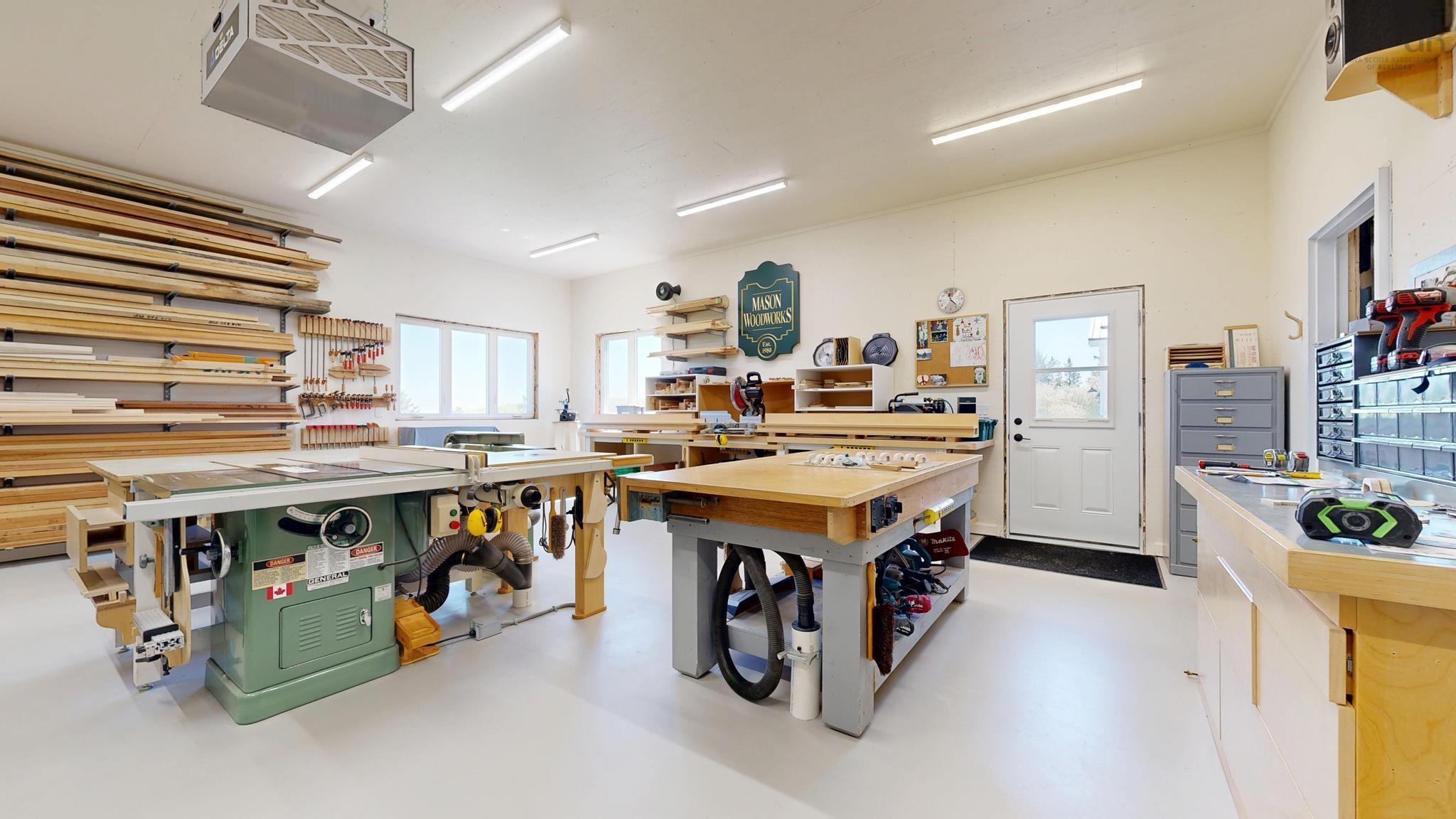 $1,235,000.00: 207 Hebb Point Road, Heckmans Island