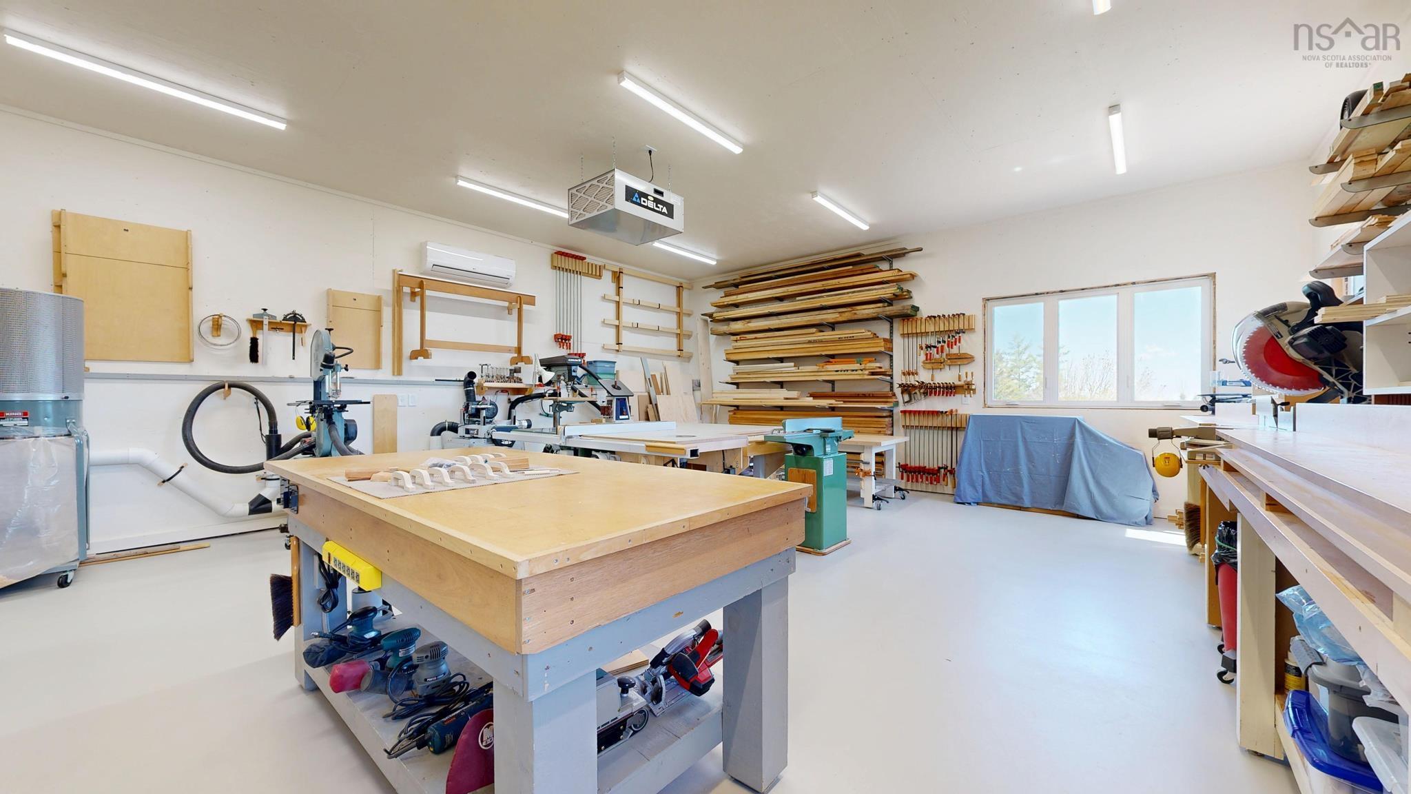 $1,235,000.00: 207 Hebb Point Road, Heckmans Island