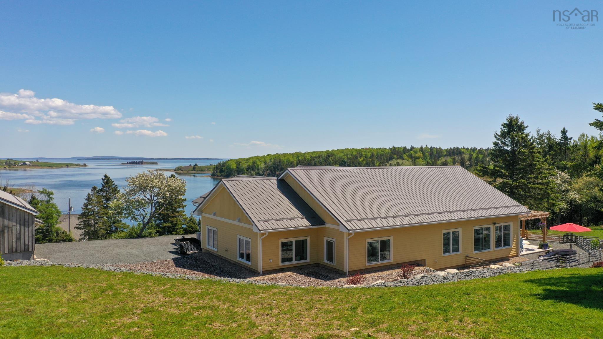 $1,235,000.00: 207 Hebb Point Road, Heckmans Island