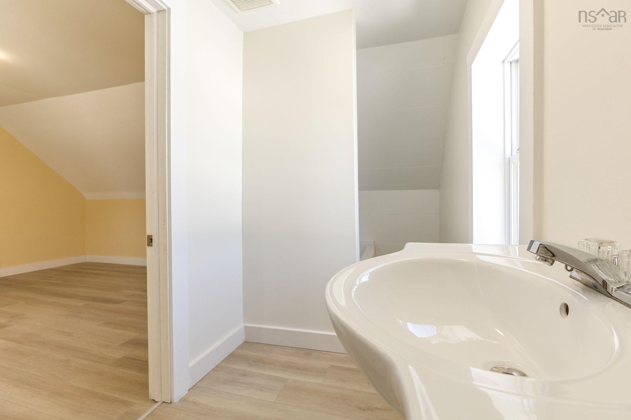 $229,800.00: 2172 North Street, Westville