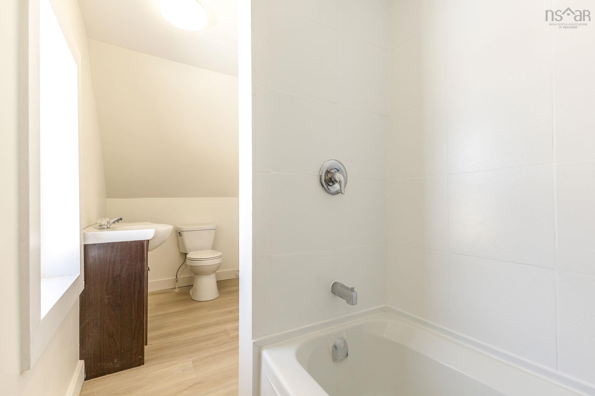 $229,800.00: 2172 North Street, Westville