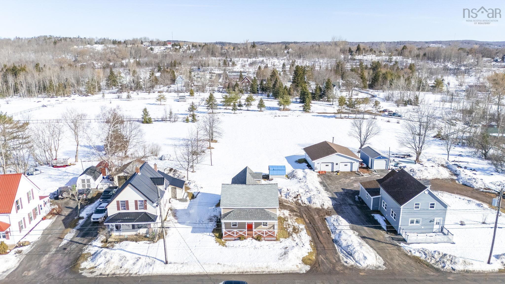 $229,800.00: 2172 North Street, Westville