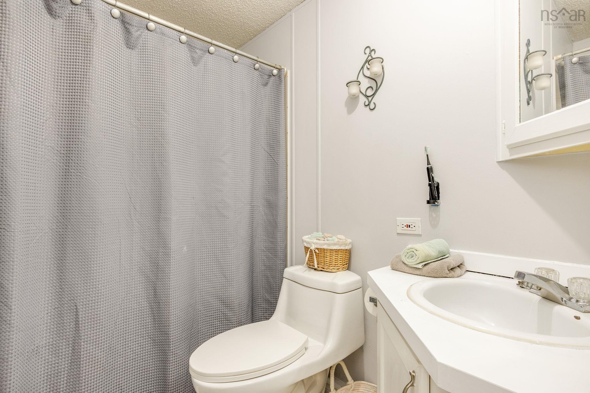 $225,000.00: 1880 Virginia Road, West Springhill