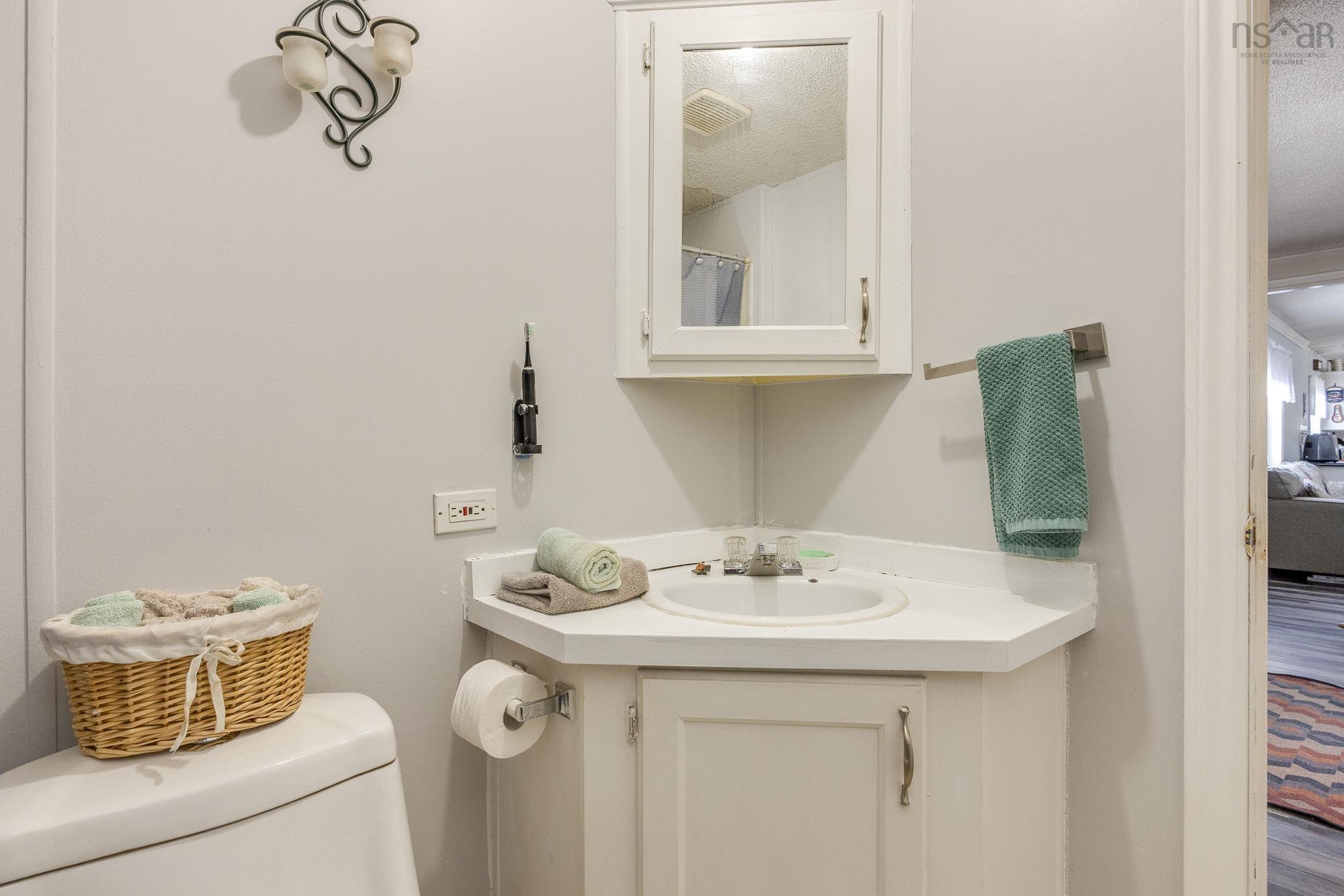 $225,000.00: 1880 Virginia Road, West Springhill