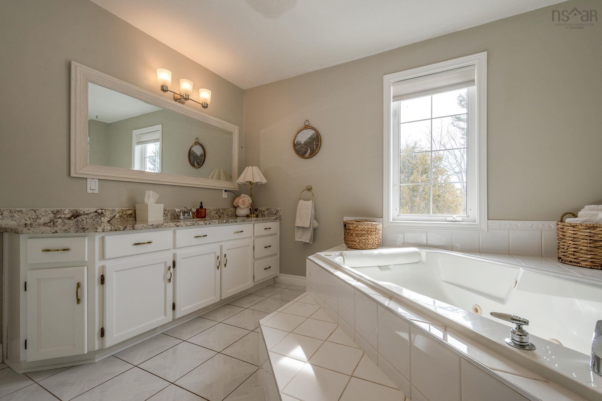 $614,900.00: 79 Auburnwood Lane, Auburn