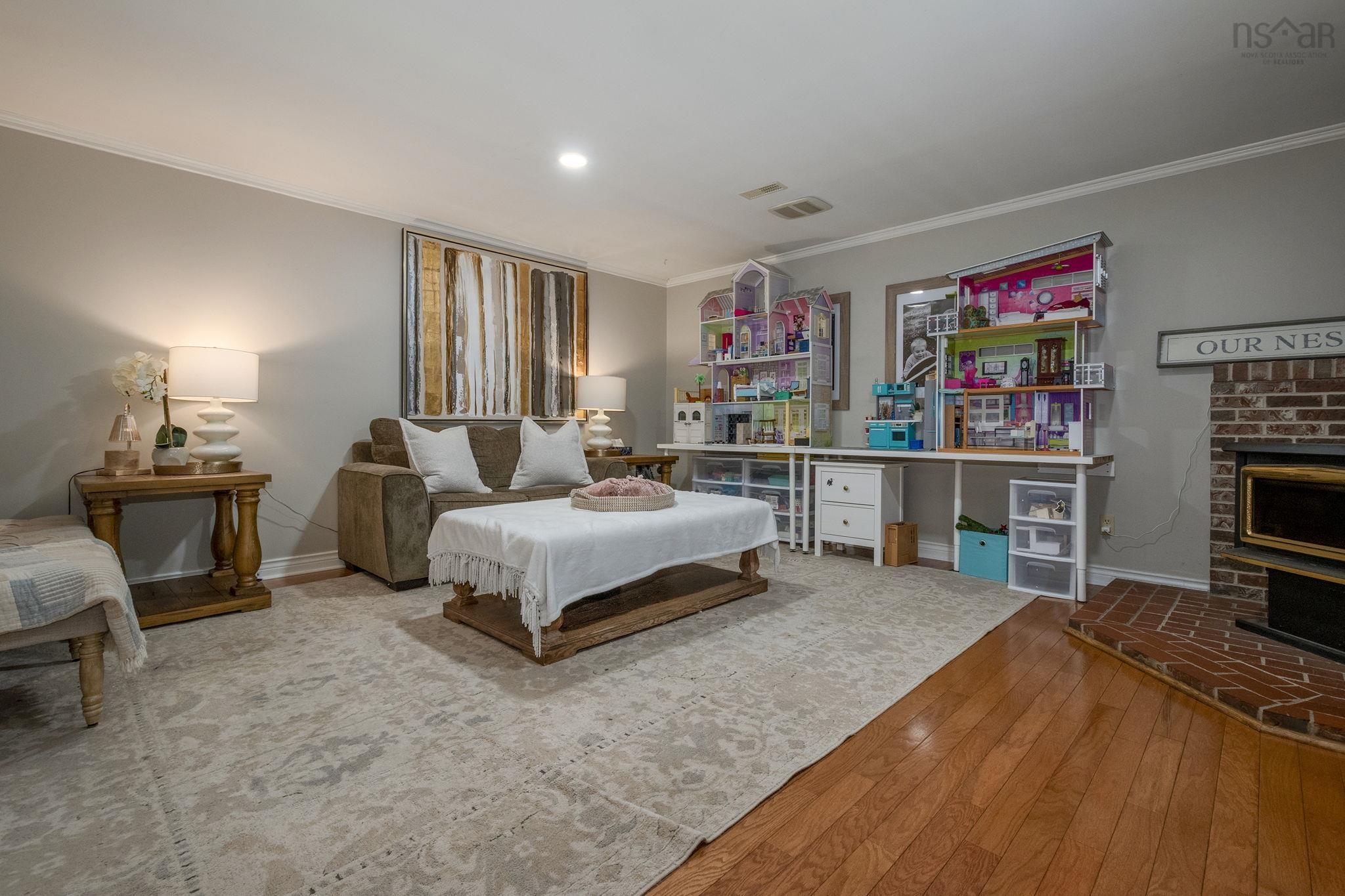 $614,900.00: 79 Auburnwood Lane, Auburn