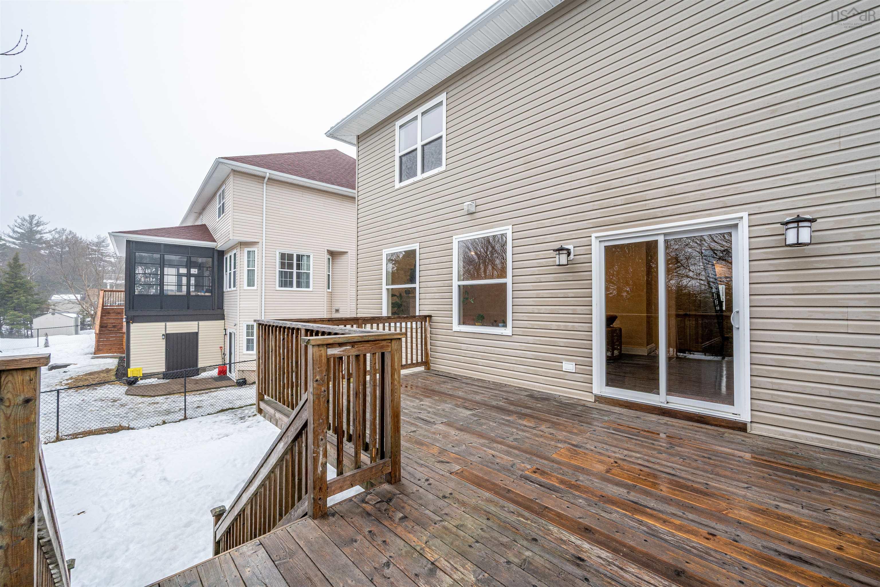 $1,018,000.00: 50 Helmsman Court, Halifax