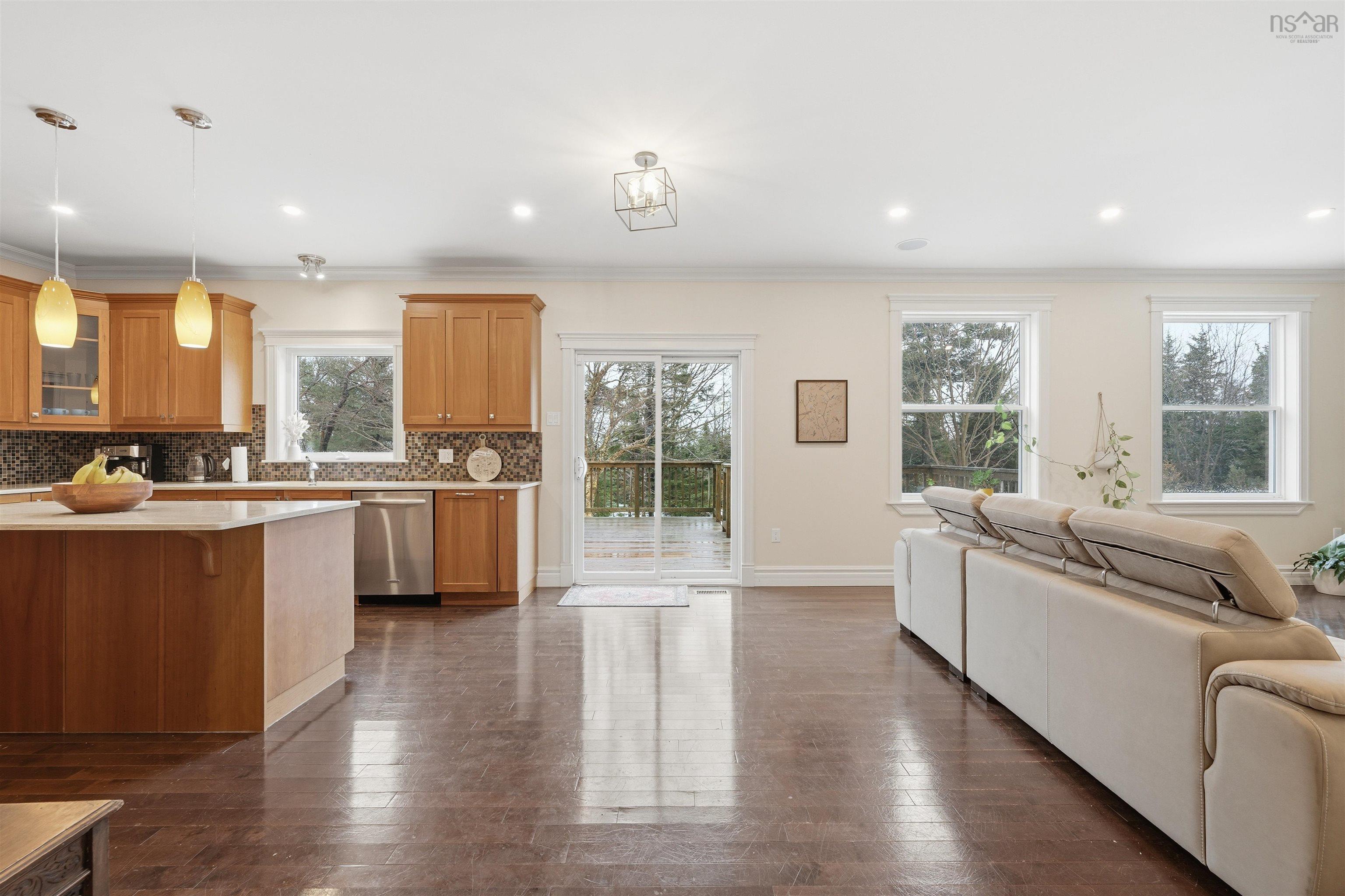 $1,018,000.00: 50 Helmsman Court, Halifax