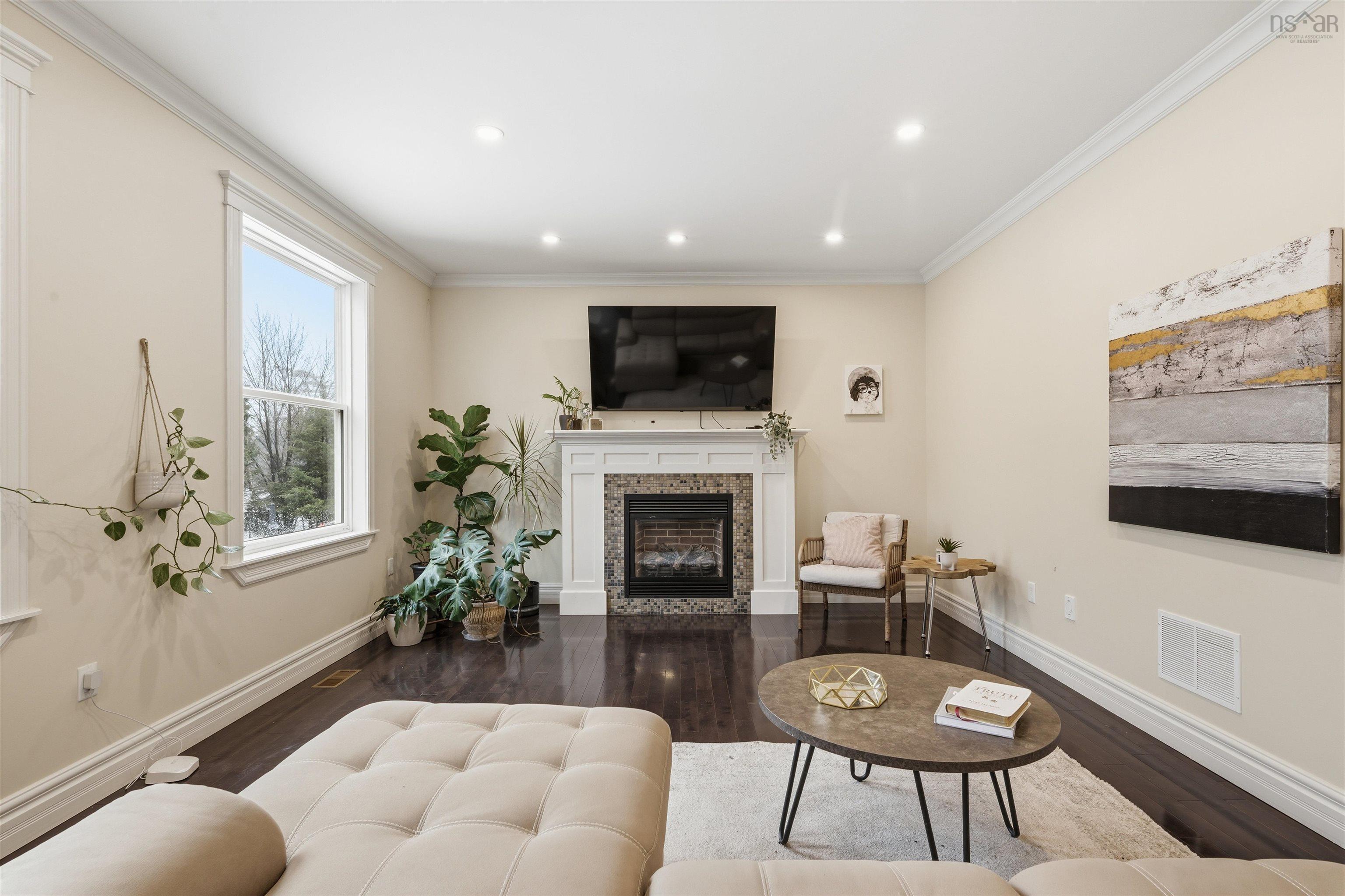 $1,018,000.00: 50 Helmsman Court, Halifax