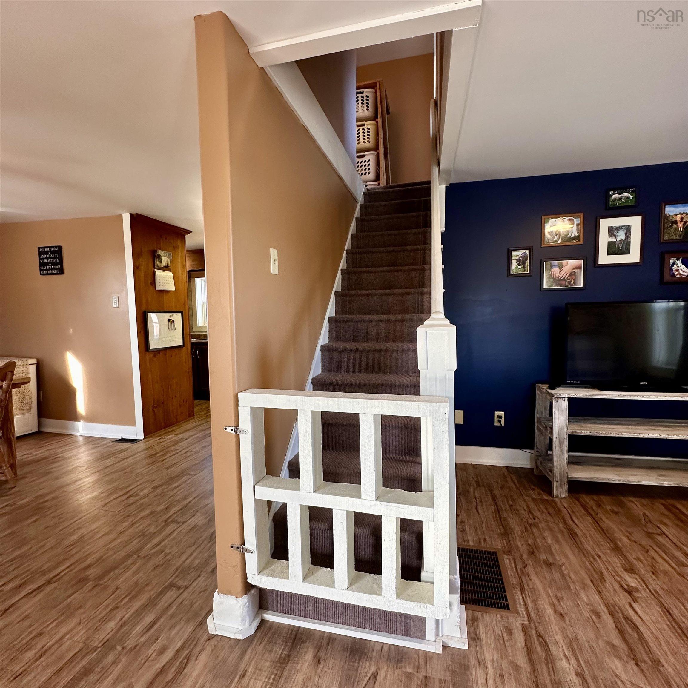 $330,000.00: 218 Garber Road, Newcombville