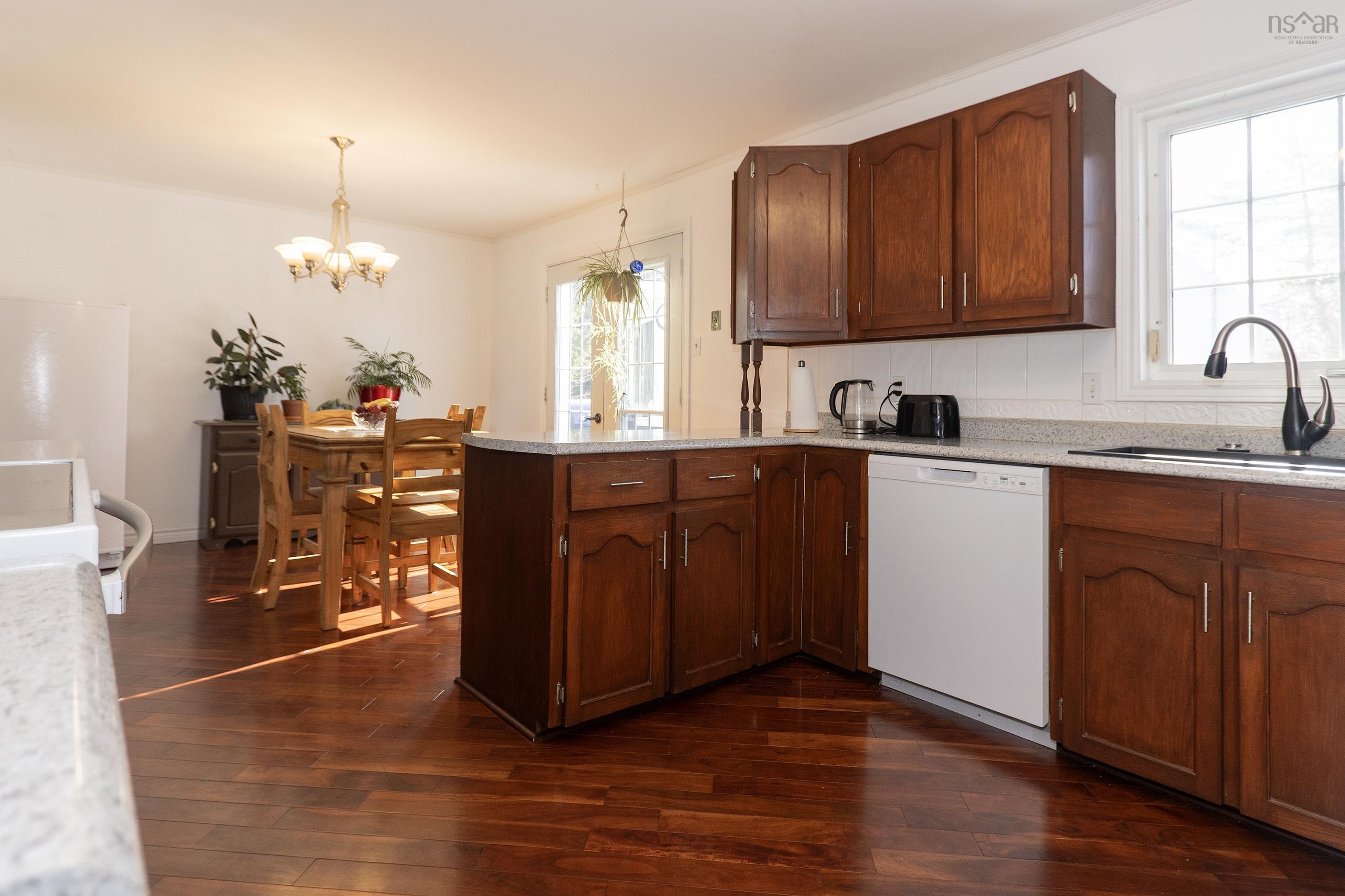 $469,900.00: 193a Victoria Street E, Amherst