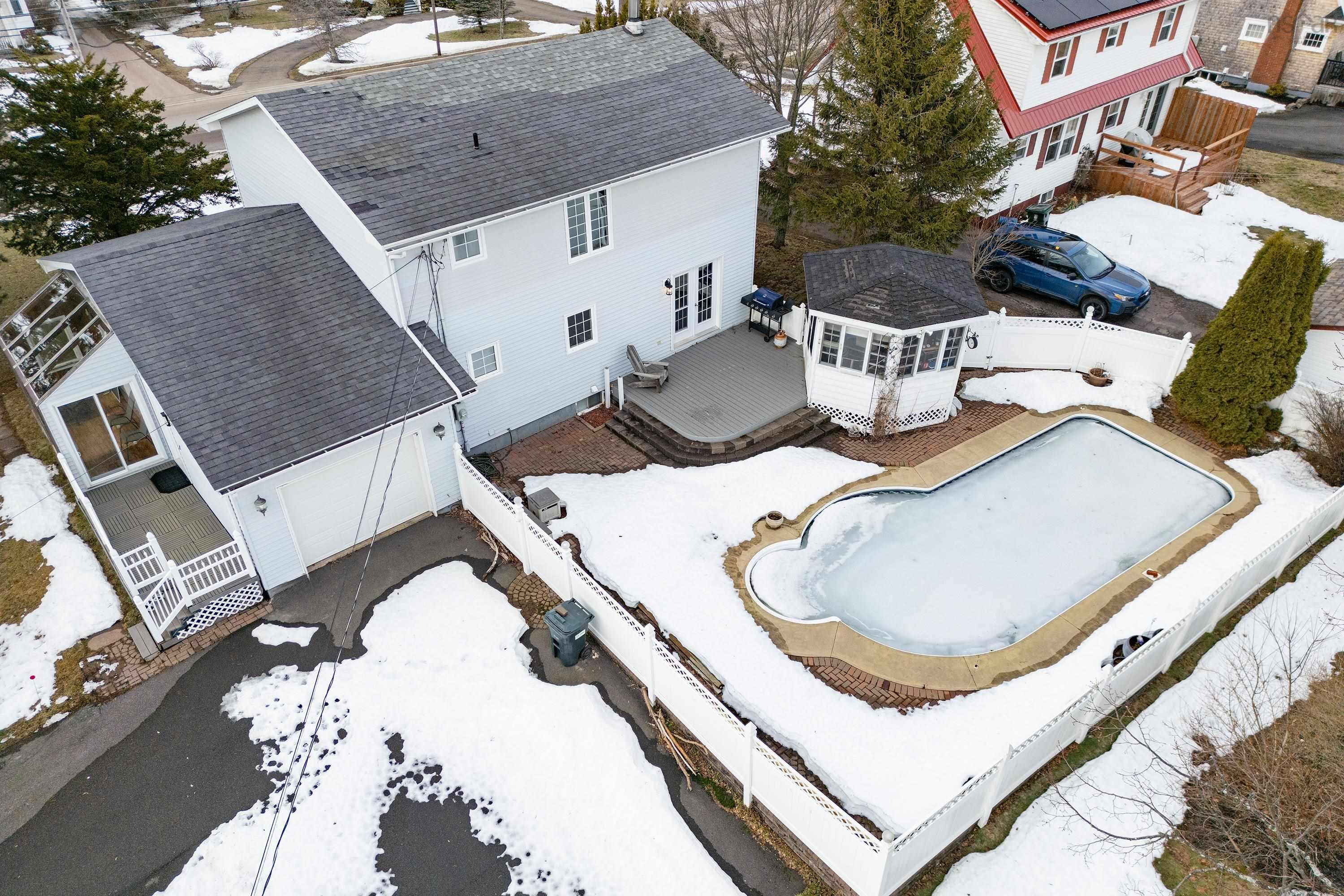 $469,900.00: 193a Victoria Street E, Amherst