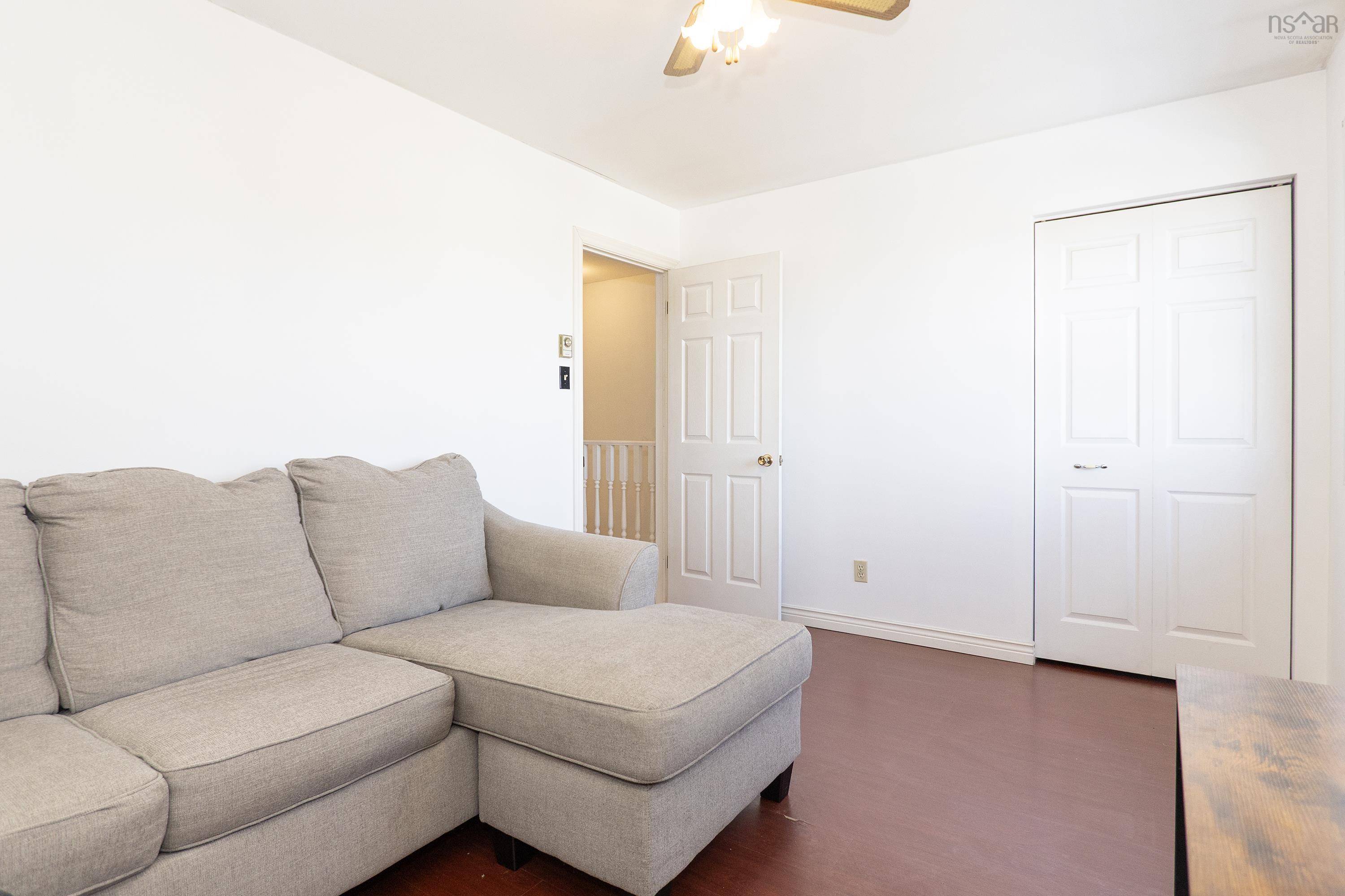 $469,900.00: 193a Victoria Street E, Amherst