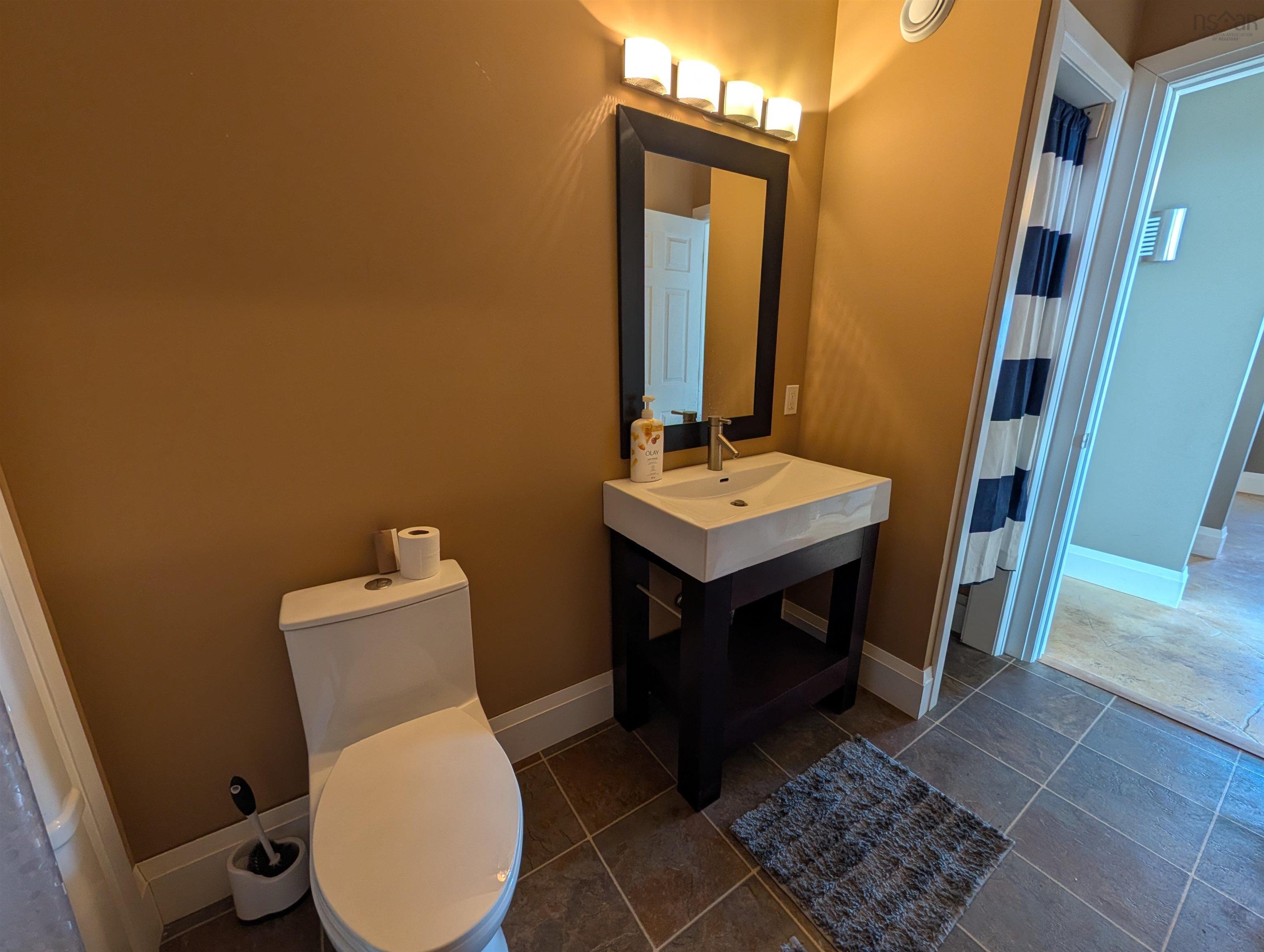 $844,000.00: 294 Terra Tory Dr, Lanark