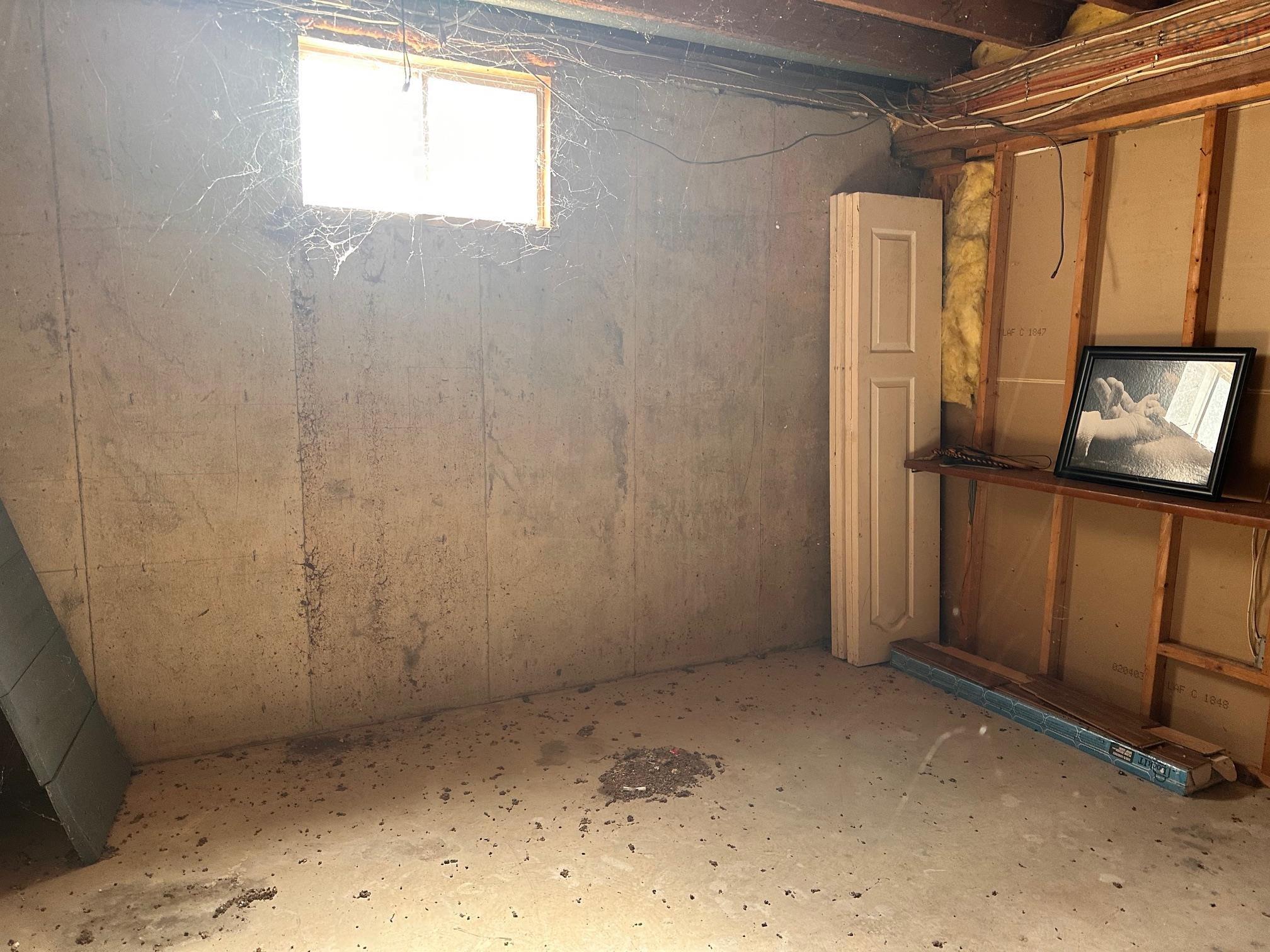 $199,900.00: 12625 Highway 215, Admiral Rock