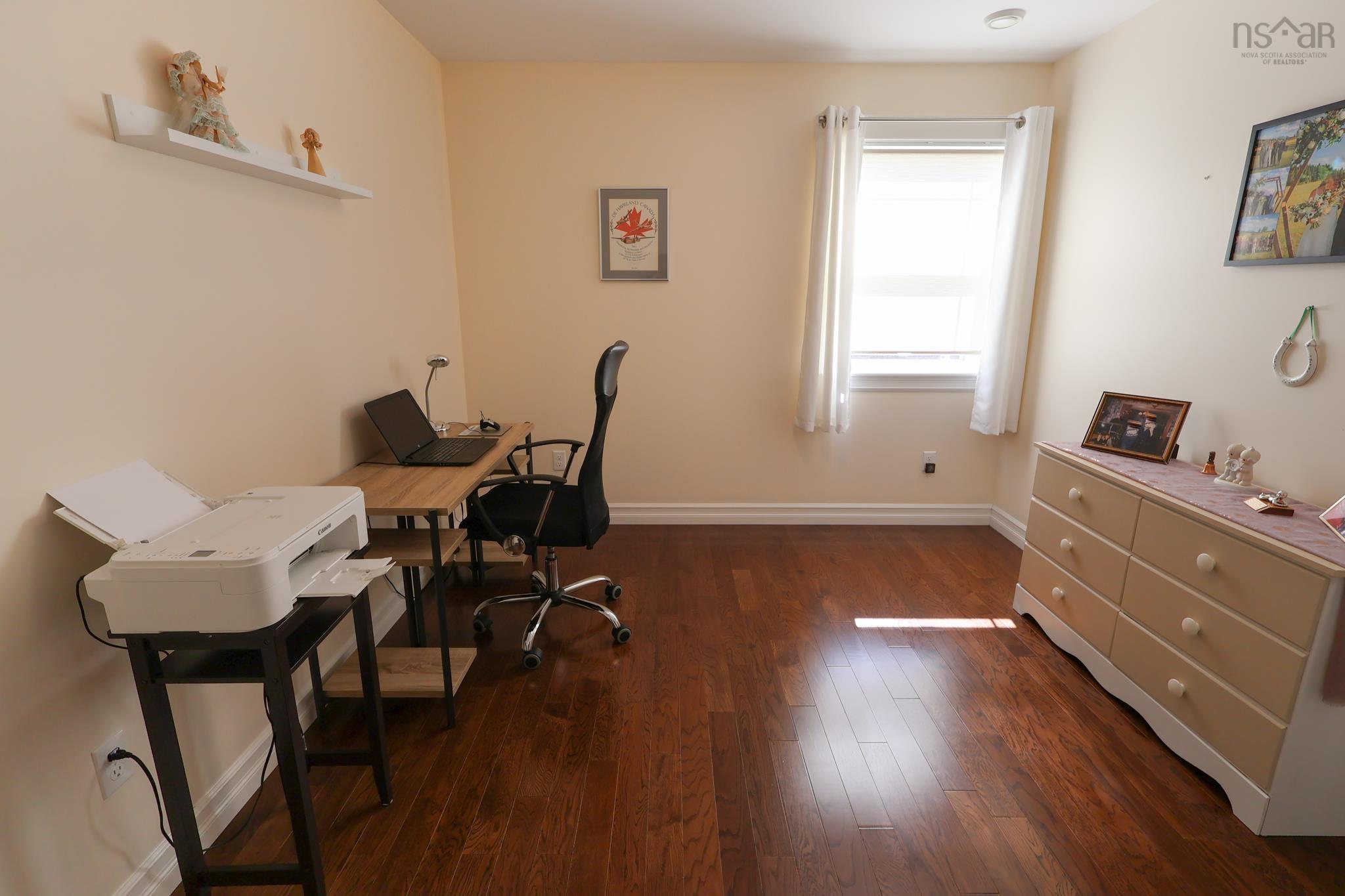 $549,900.00: 40 Dr Ernst Court, Bridgewater