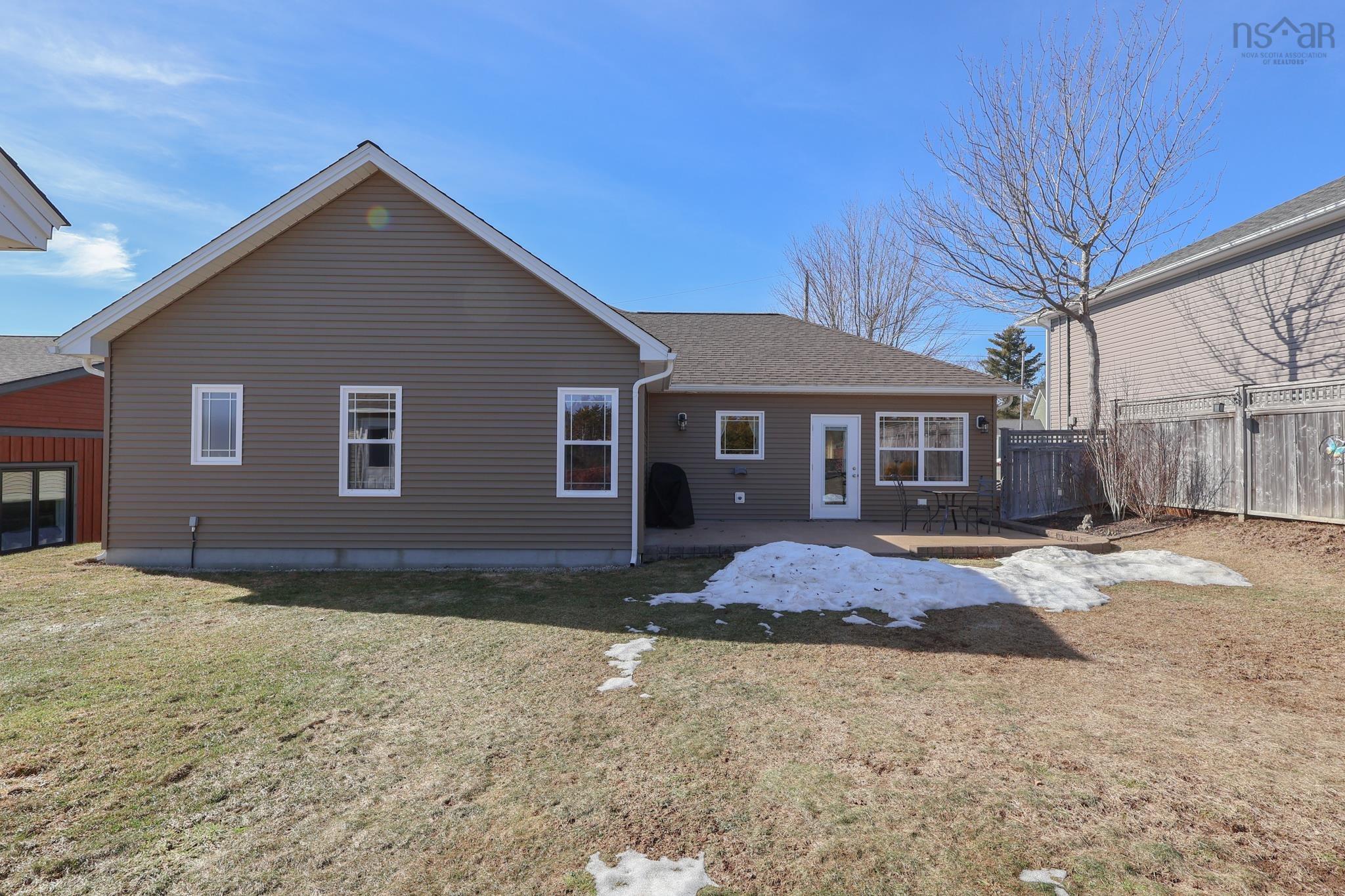 $549,900.00: 40 Dr Ernst Court, Bridgewater