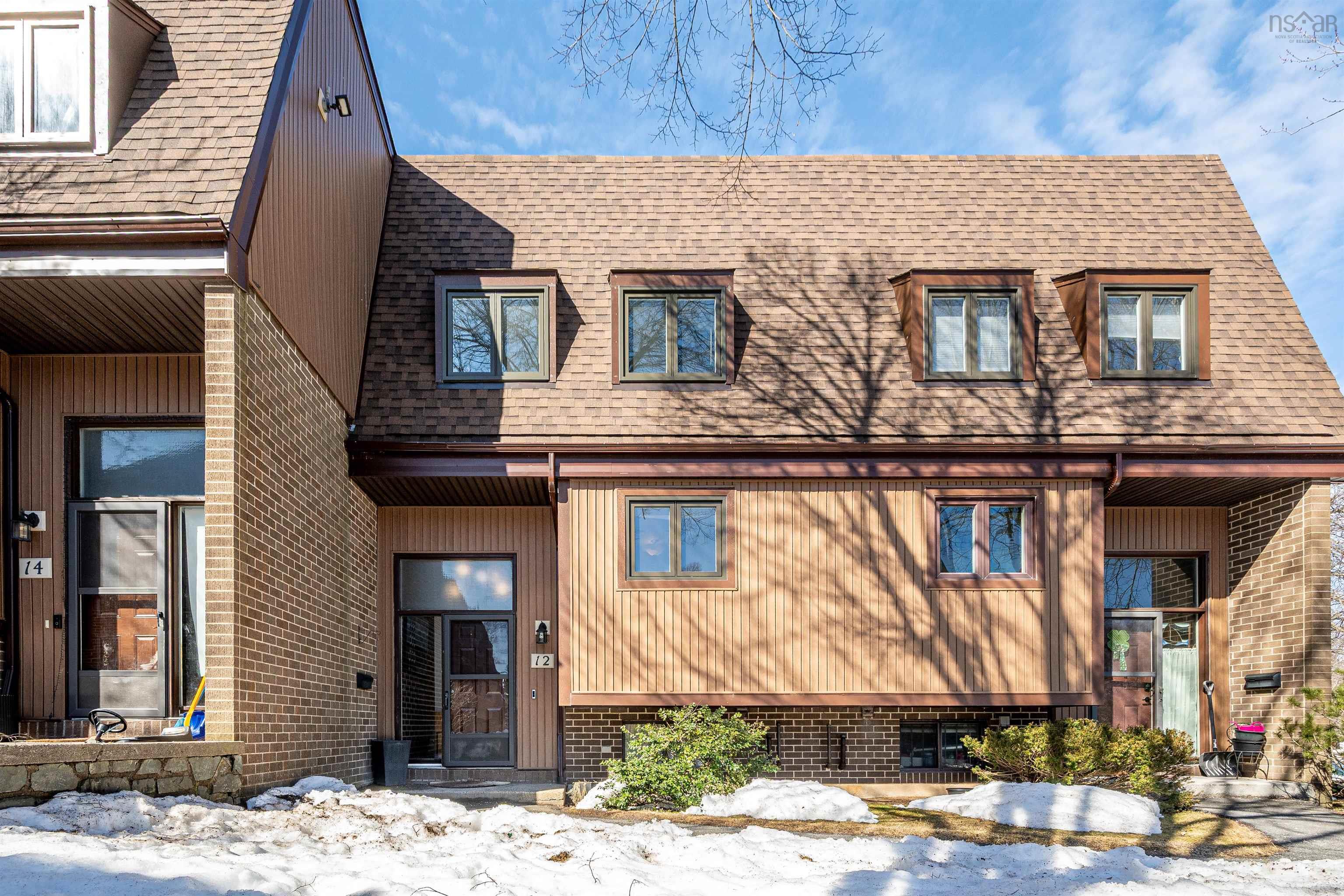 $449,000.00: 12 Hanover Court, Halifax