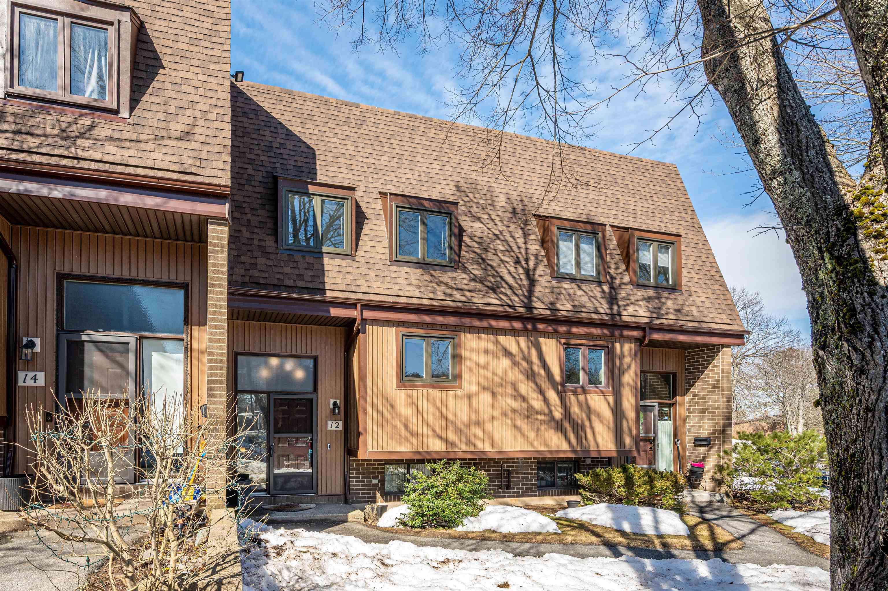 $449,000.00: 12 Hanover Court, Halifax