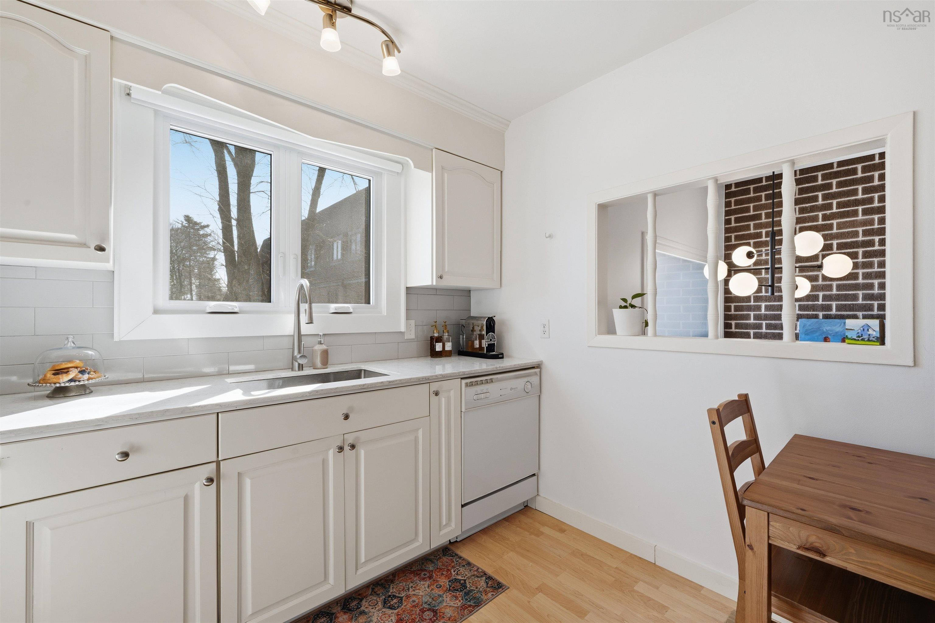 $449,000.00: 12 Hanover Court, Halifax