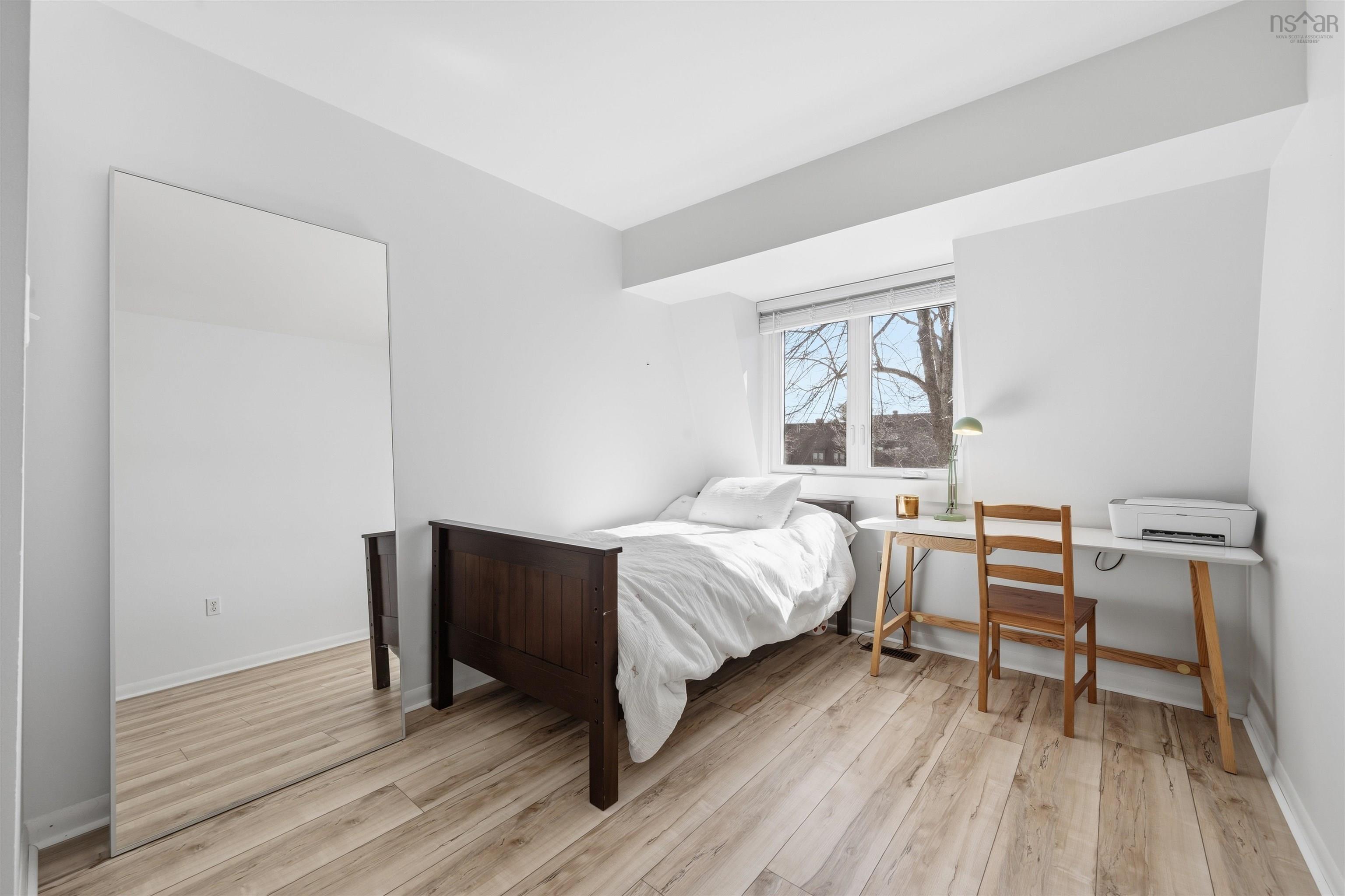 $449,000.00: 12 Hanover Court, Halifax