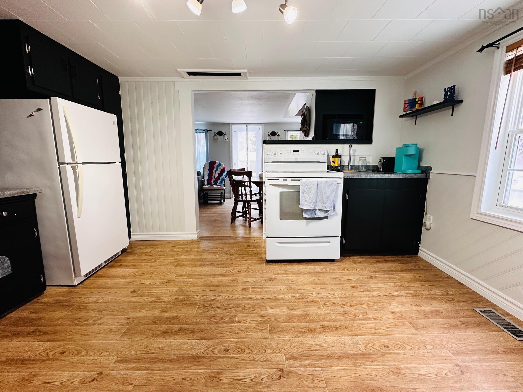 $205,000.00: 65 Town Lake Road, Liverpool