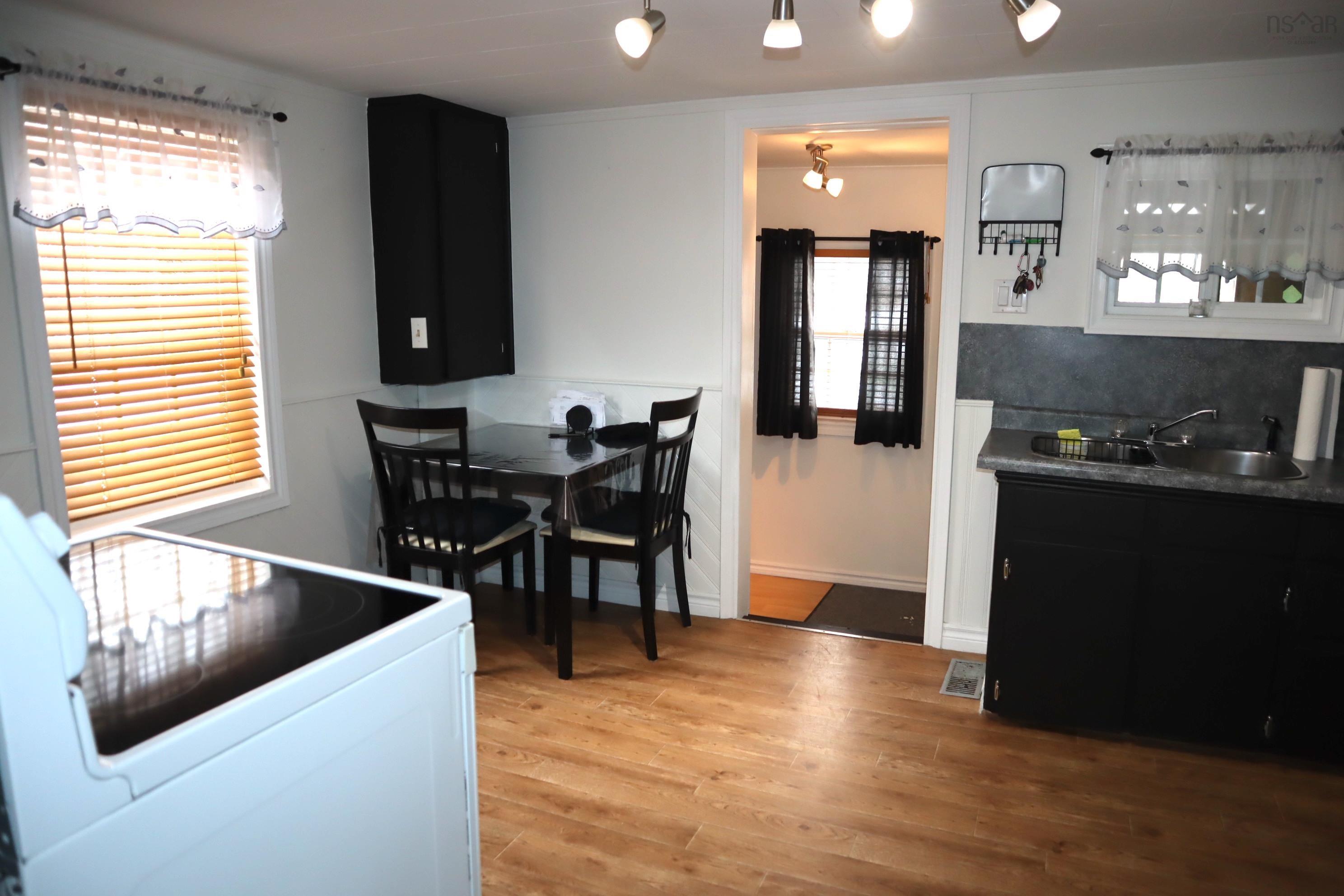 $205,000.00: 65 Town Lake Road, Liverpool