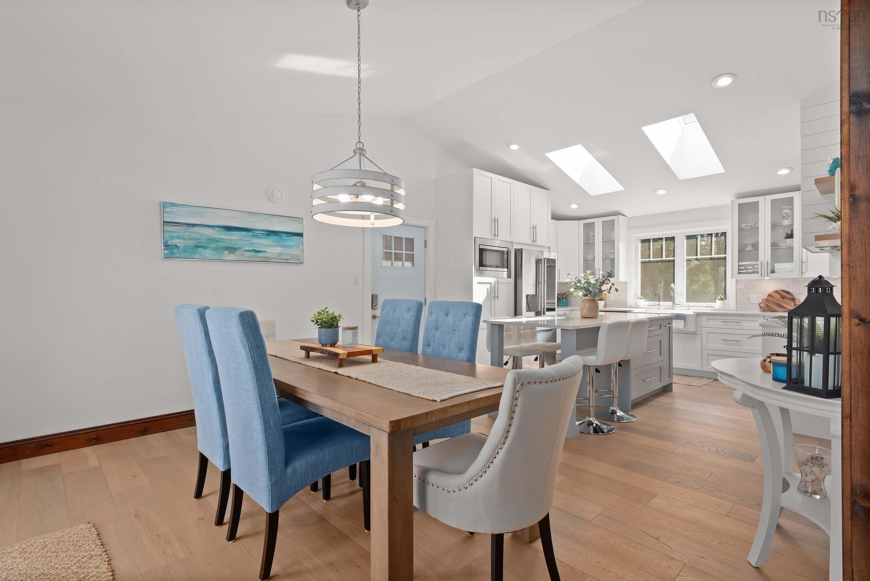 $1,095,000.00: 13573 Highway 6, Wallace Bridge