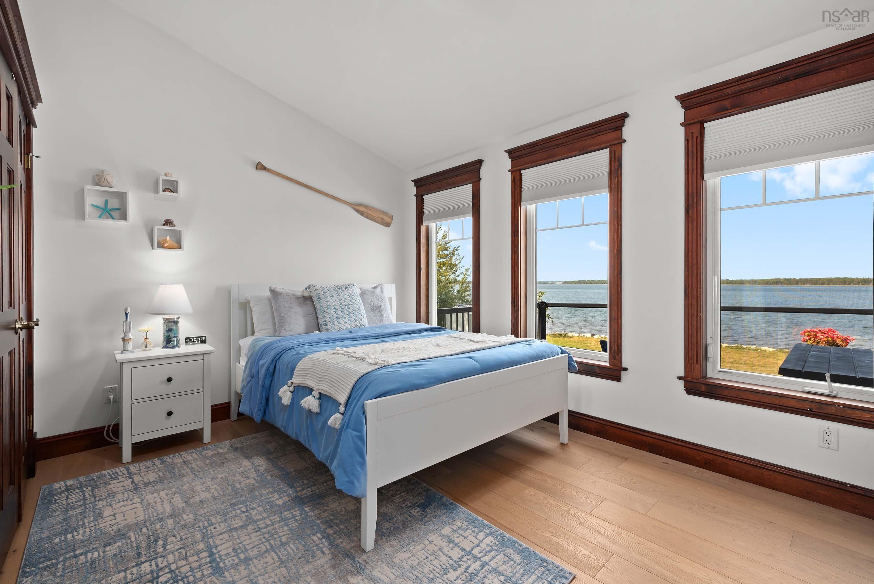 $1,095,000.00: 13573 Highway 6, Wallace Bridge