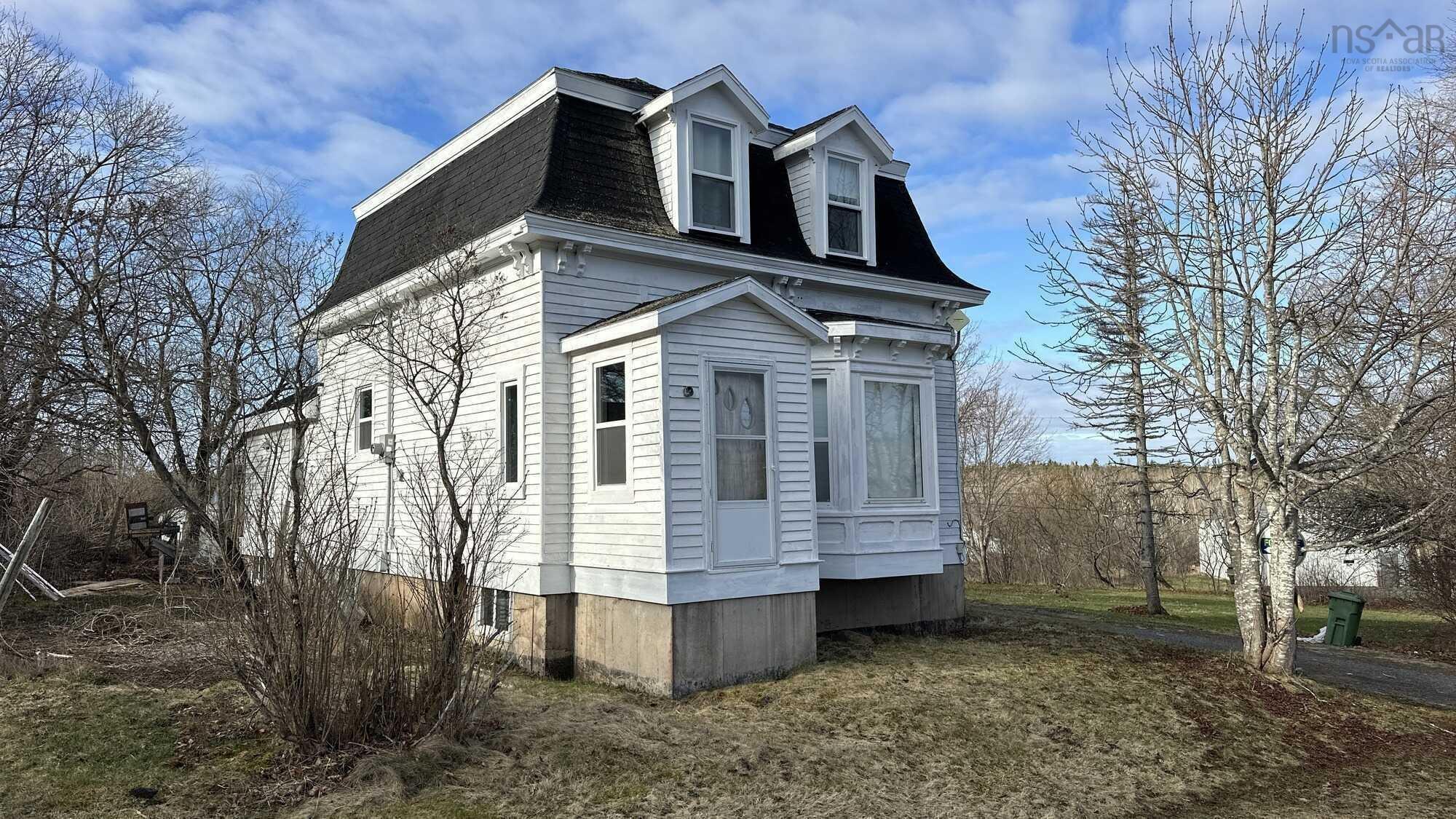 14 High Street, Londonderry, NS (MLS® 202604375)