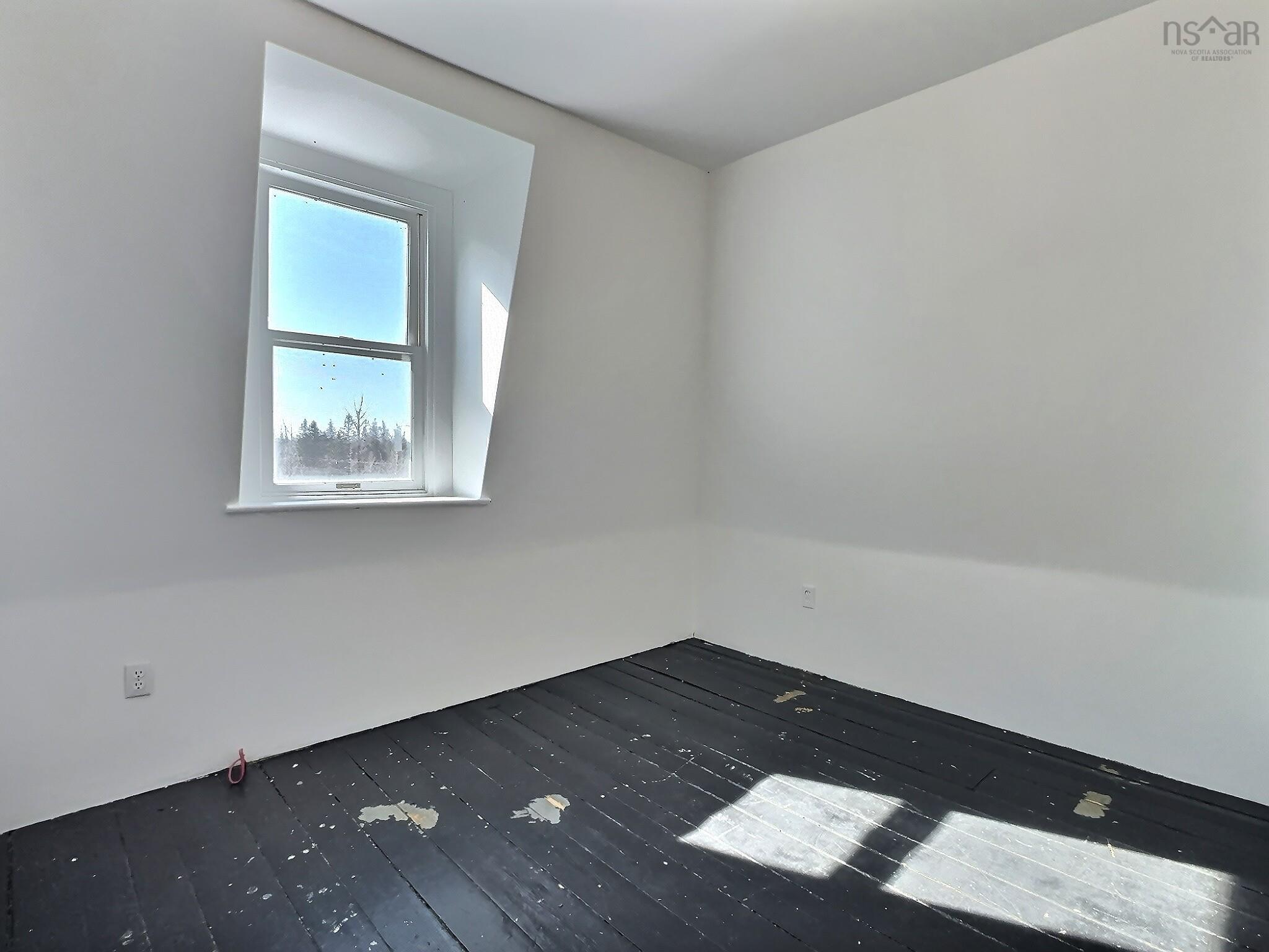 $279,900.00: 14 High Street, Londonderry