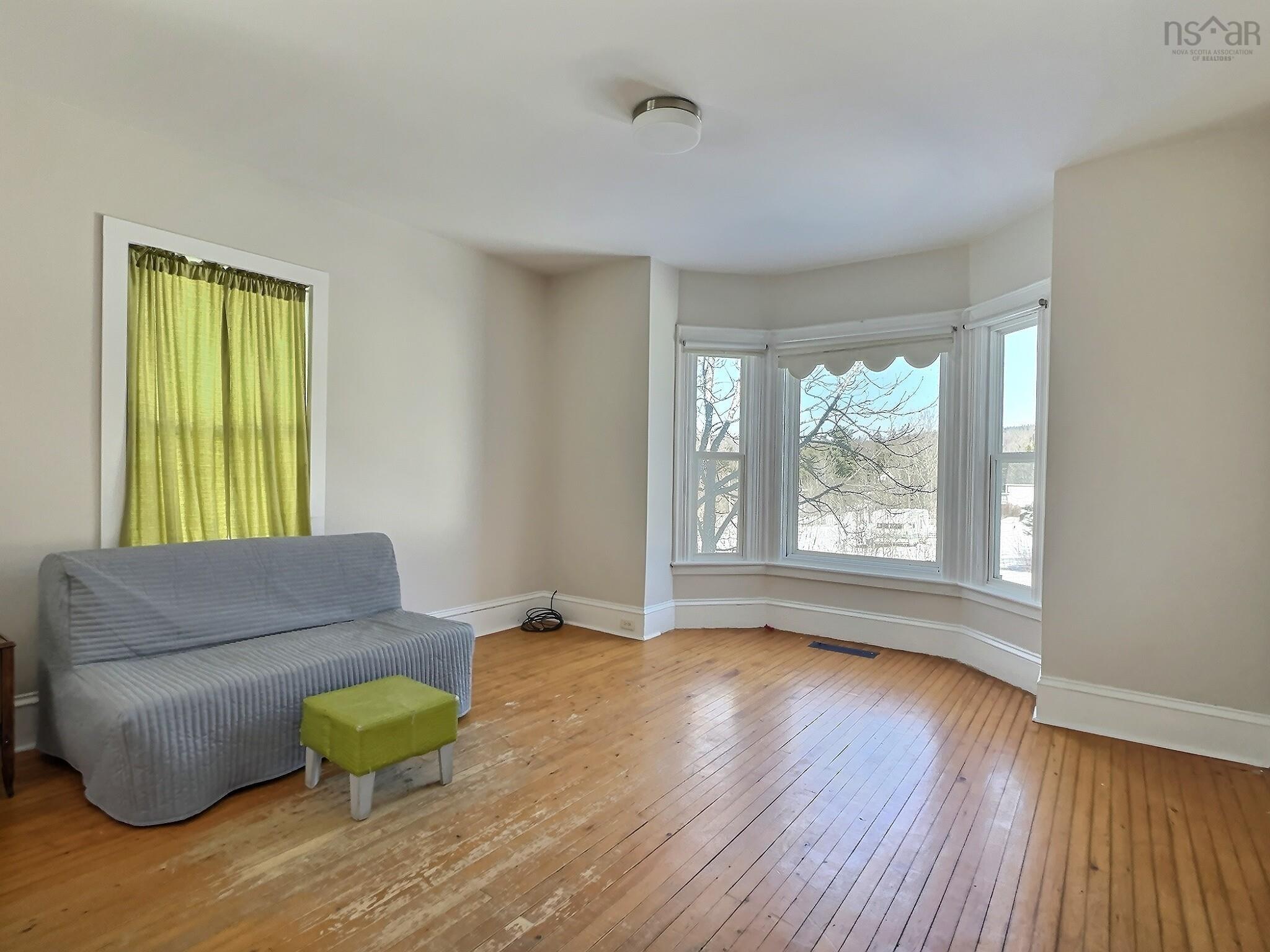 $279,900.00: 14 High Street, Londonderry