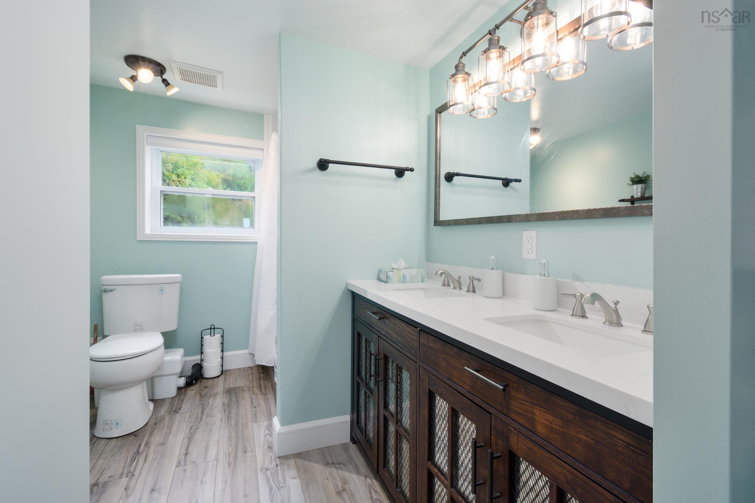 $439,000.00: 15398 Highway 4, Johnstown