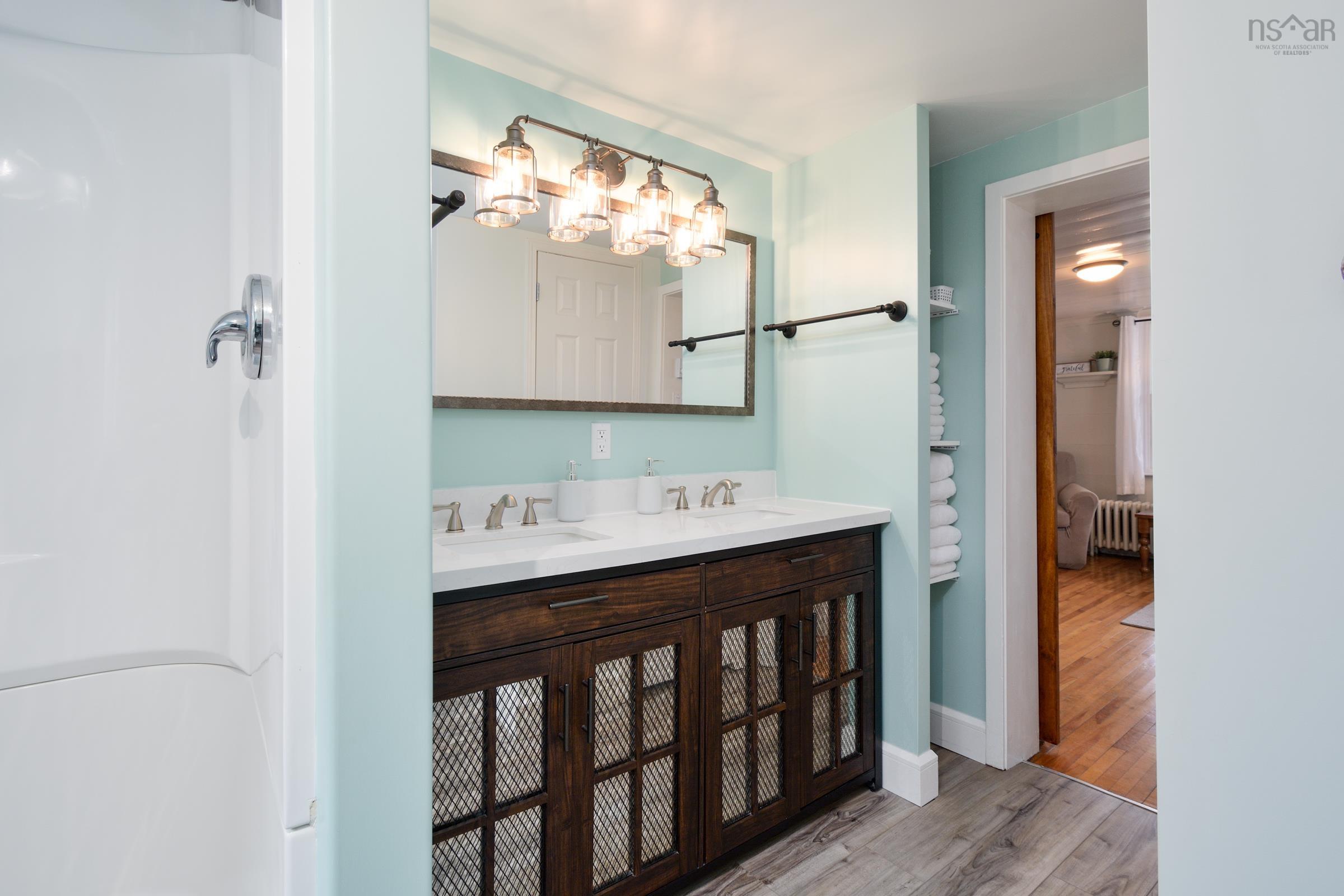 $439,000.00: 15398 Highway 4, Johnstown