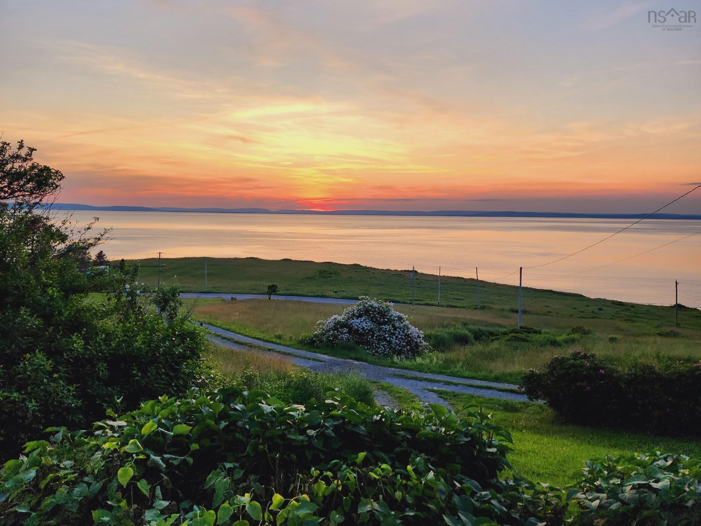 $439,000.00: 15398 Highway 4, Johnstown