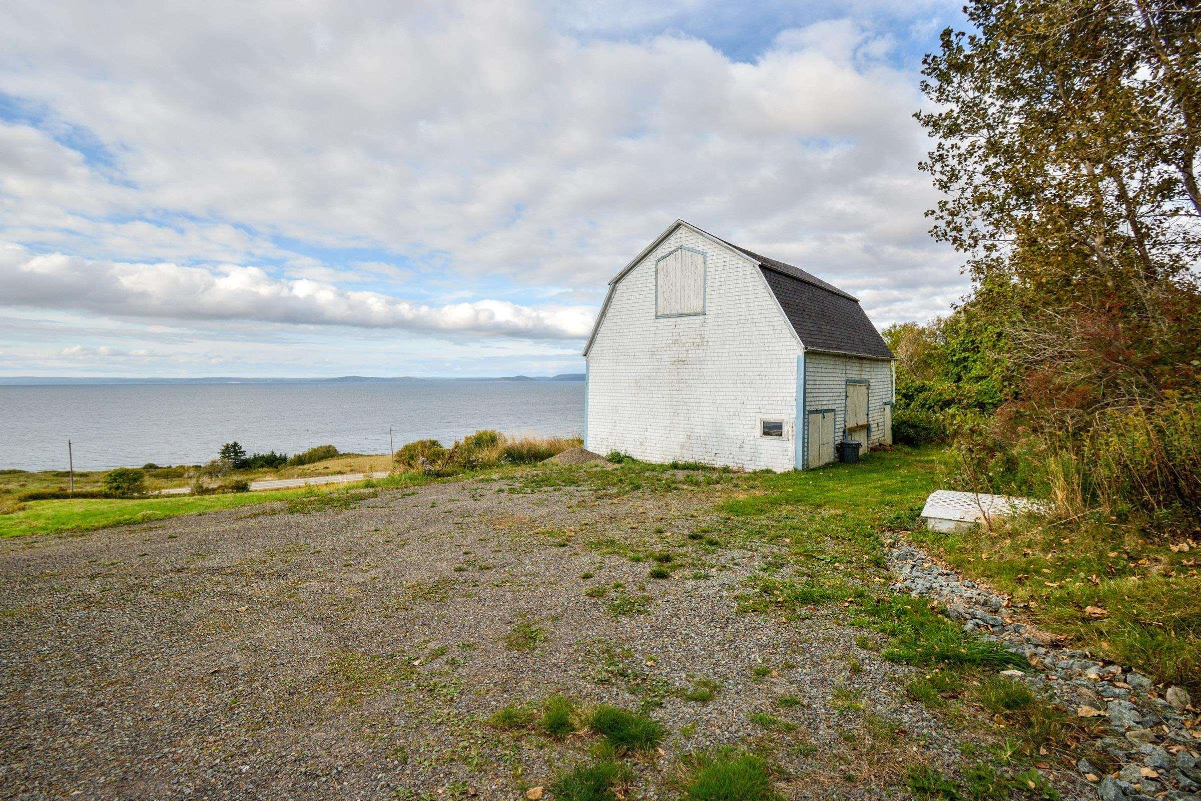 $439,000.00: 15398 Highway 4, Johnstown