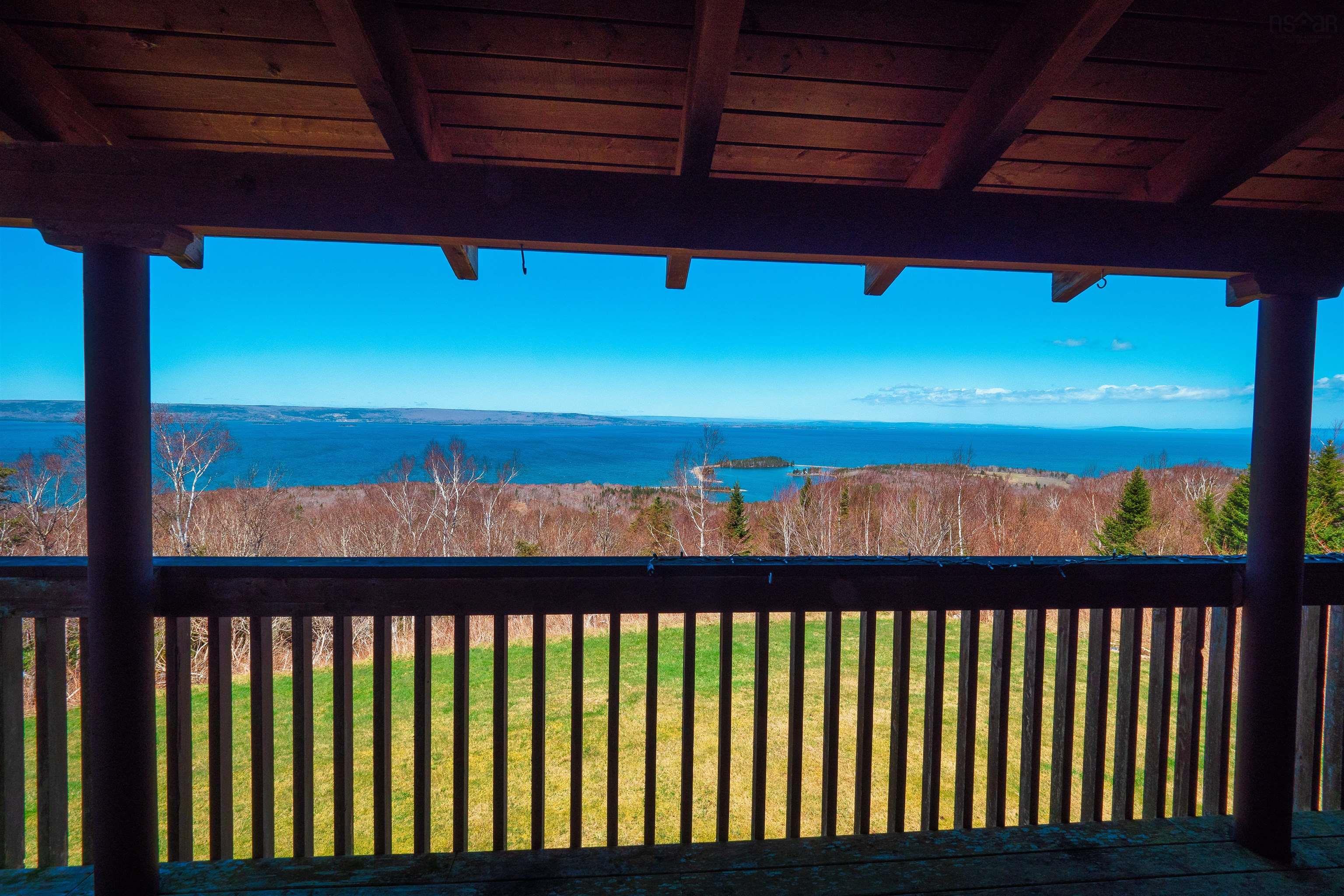 $649,000.00: 165 Diana Mountain Rd., The Points West Bay