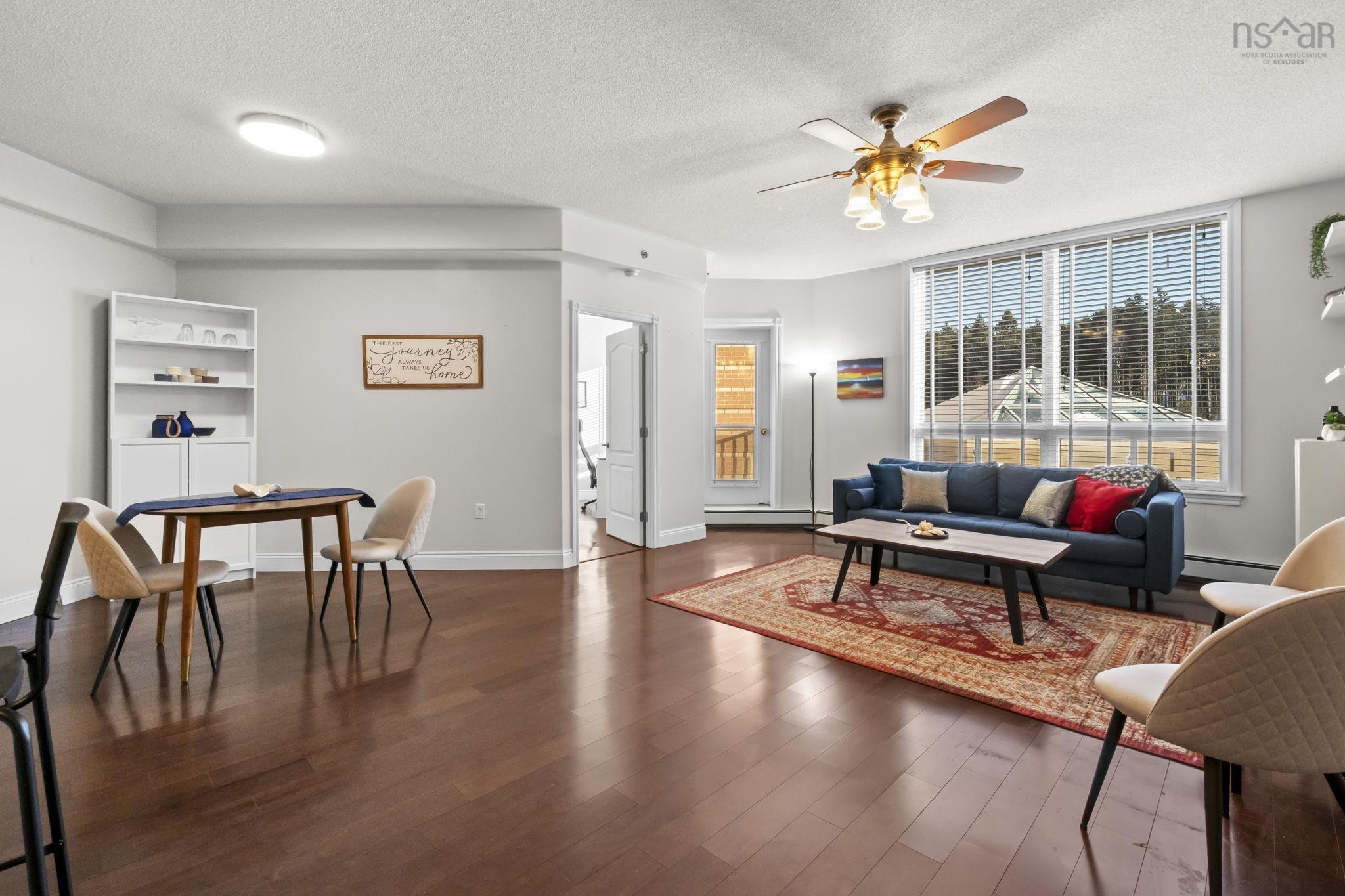 $479,000.00: 213 10 Regency Park Drive, Halifax