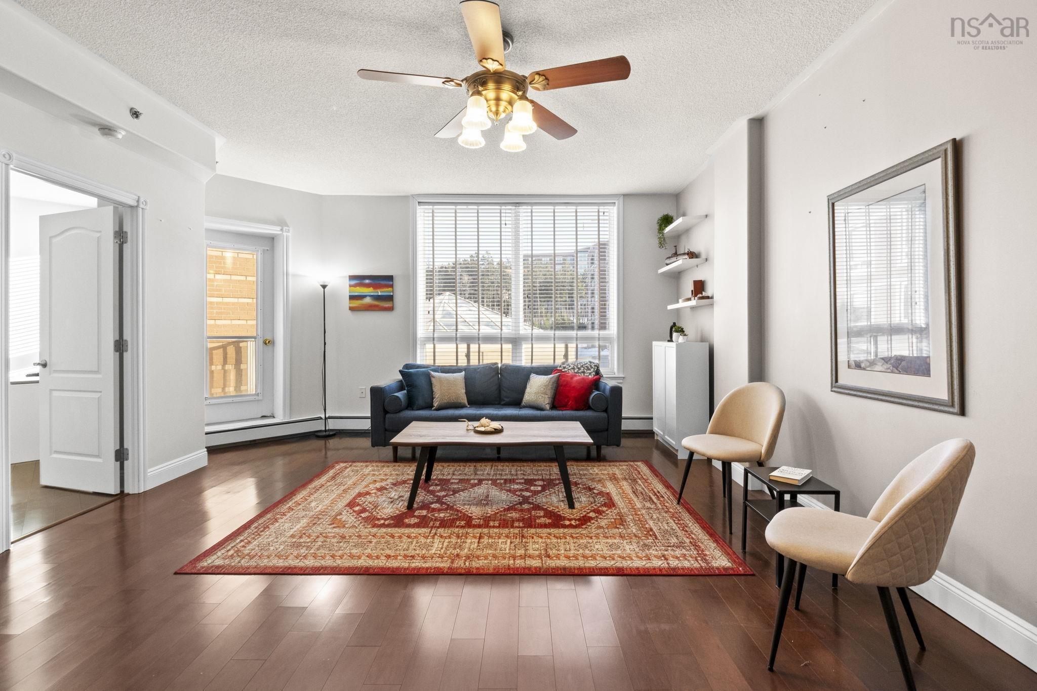 $479,000.00: 213 10 Regency Park Drive, Halifax