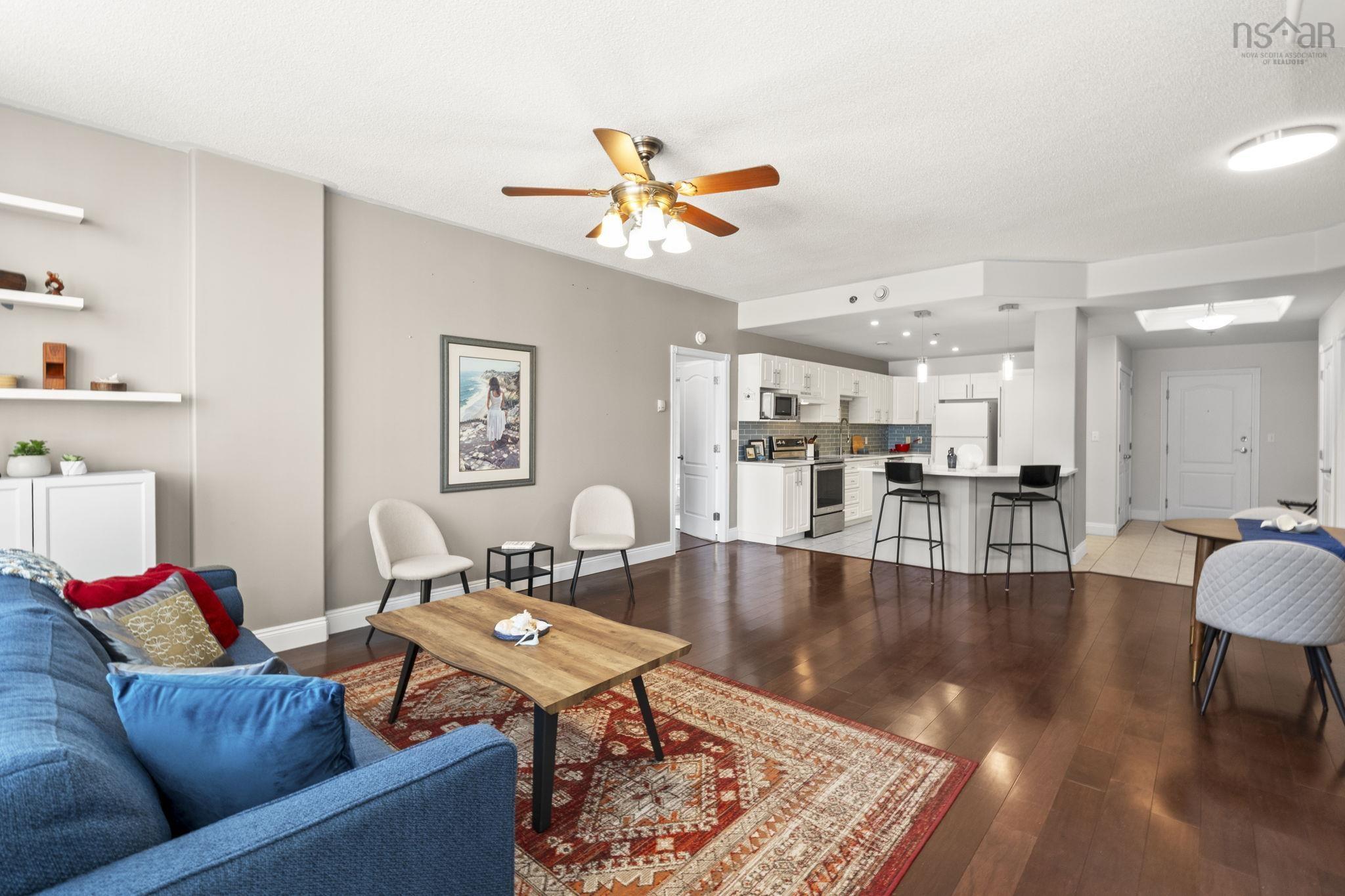 $479,000.00: 213 10 Regency Park Drive, Halifax