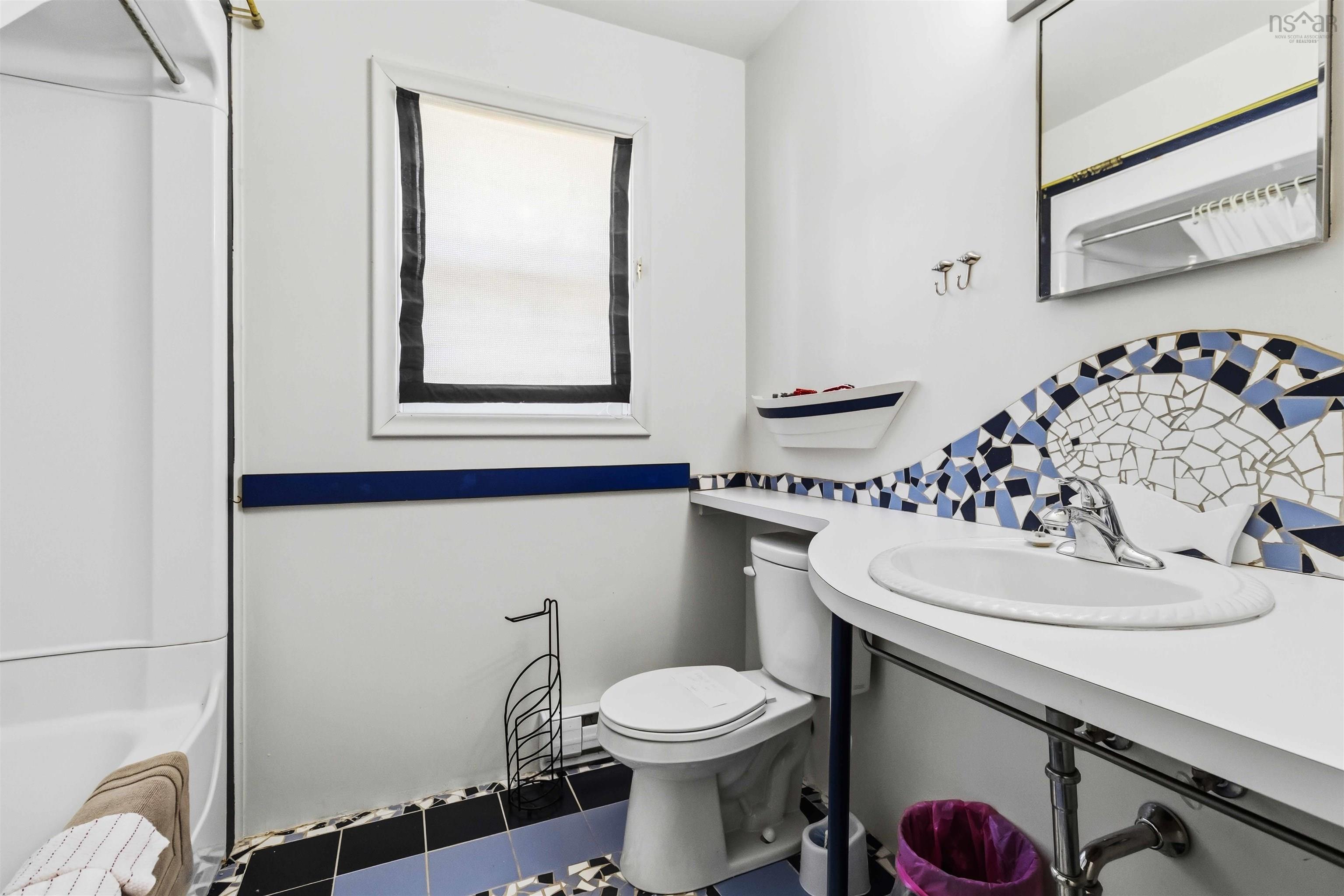 $439,900.00: 1915 Highway 331, Pleasantville