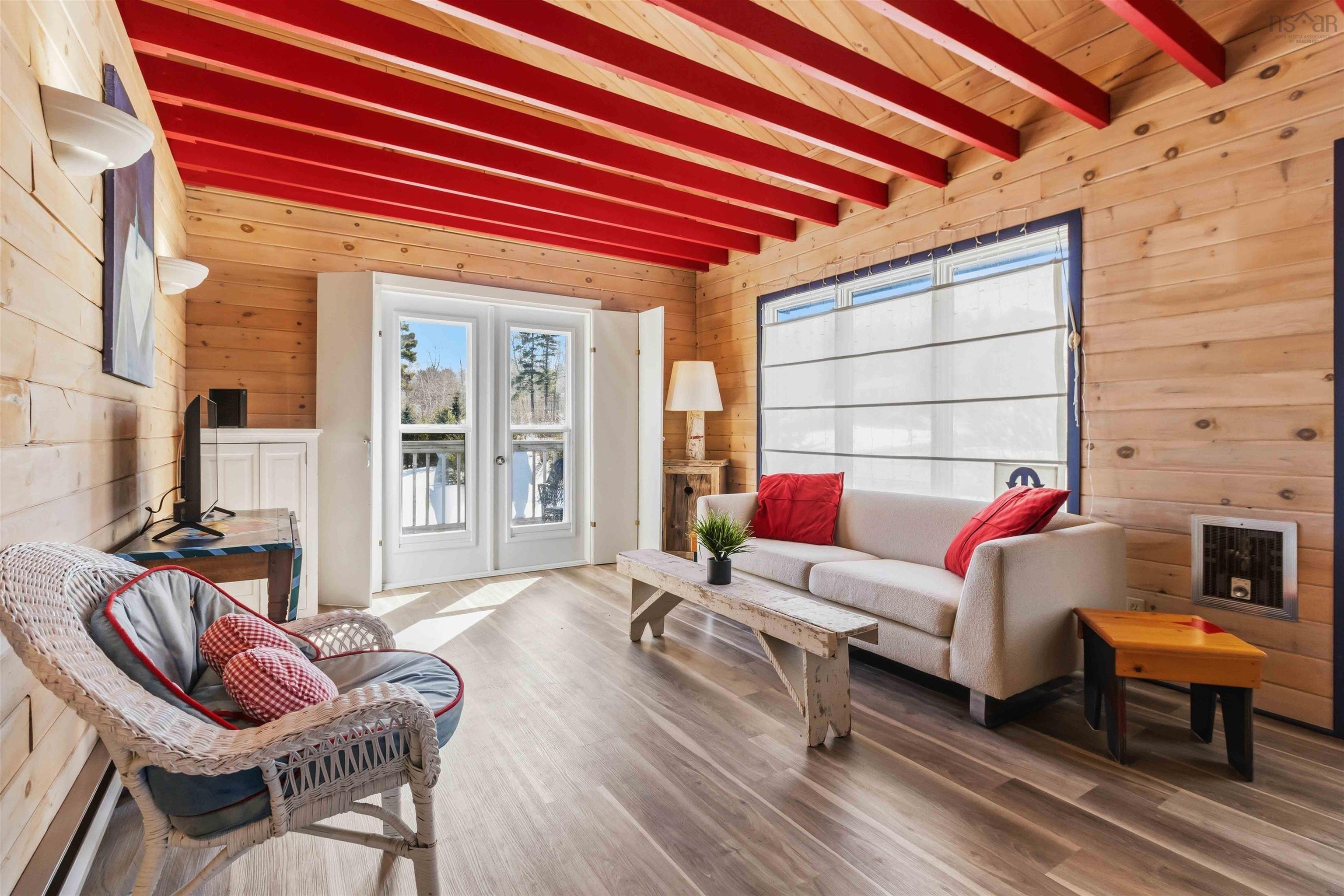 $439,900.00: 1915 Highway 331, Pleasantville