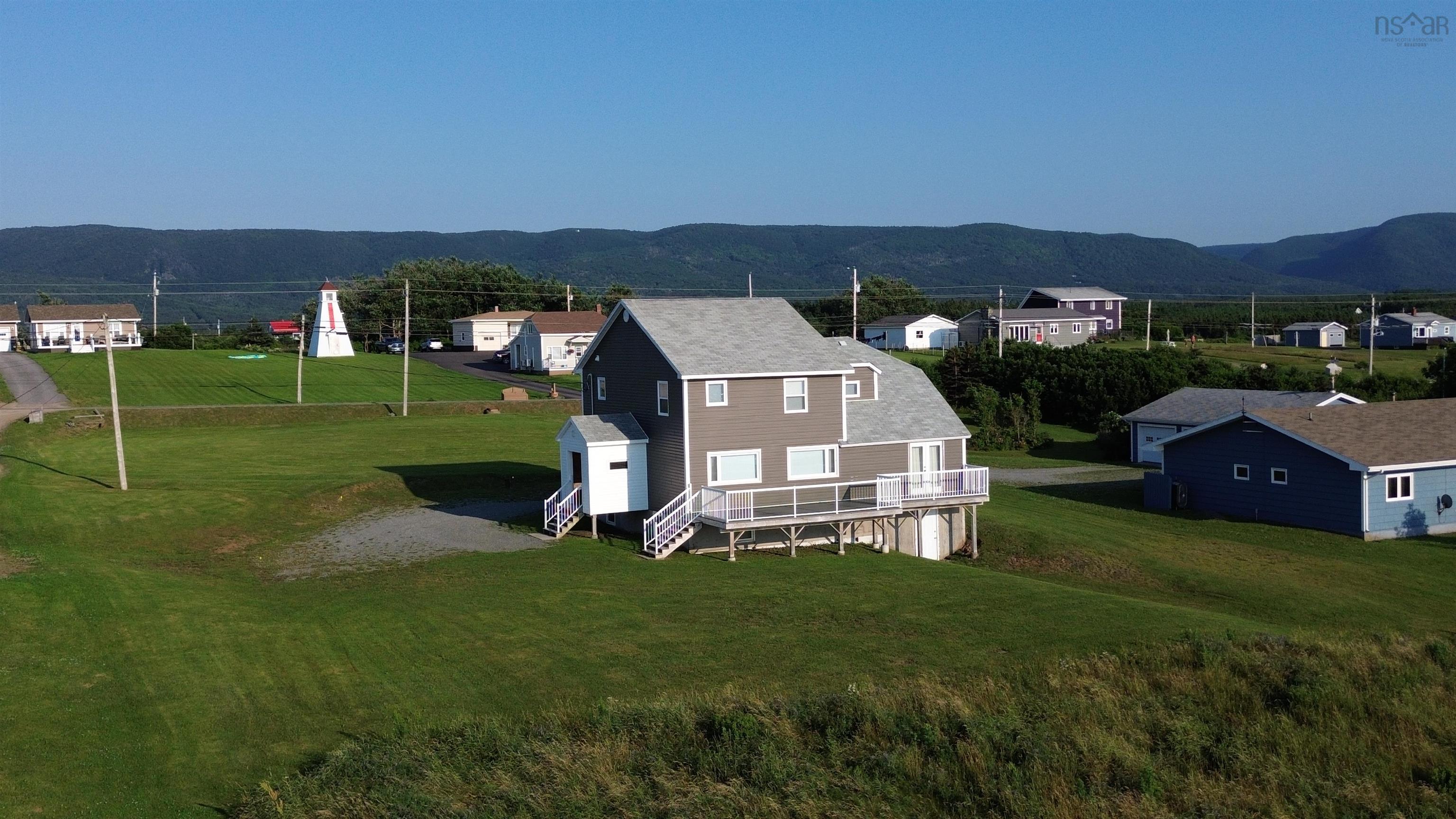 $499,900.00: 15715 Cabot Trail, Chéticamp