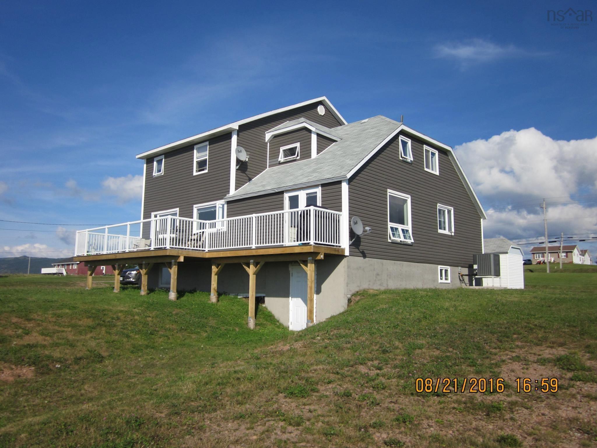 $499,900.00: 15715 Cabot Trail, Chéticamp